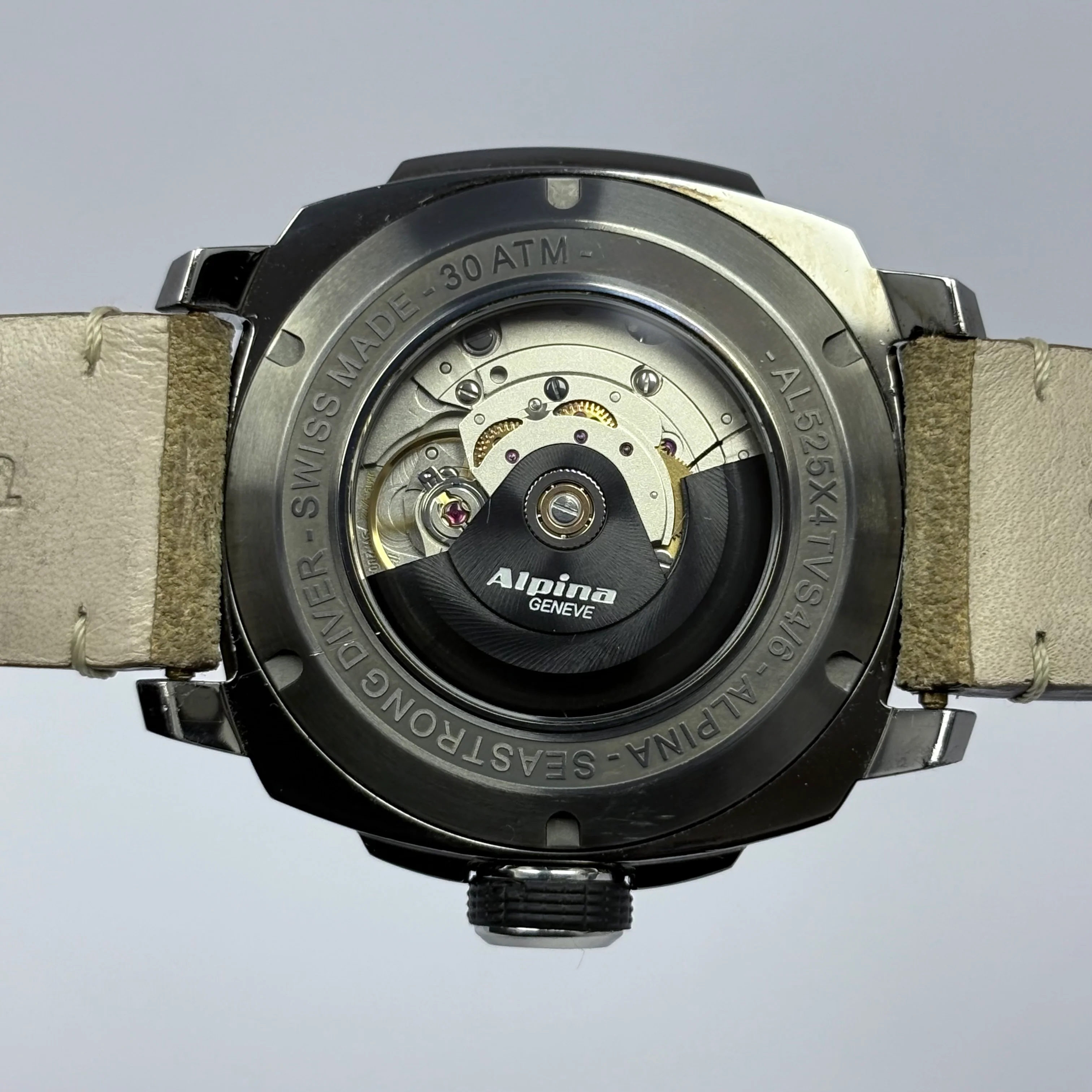 Reloj Alpina Seastrong Diver 300M Automático - Image 7