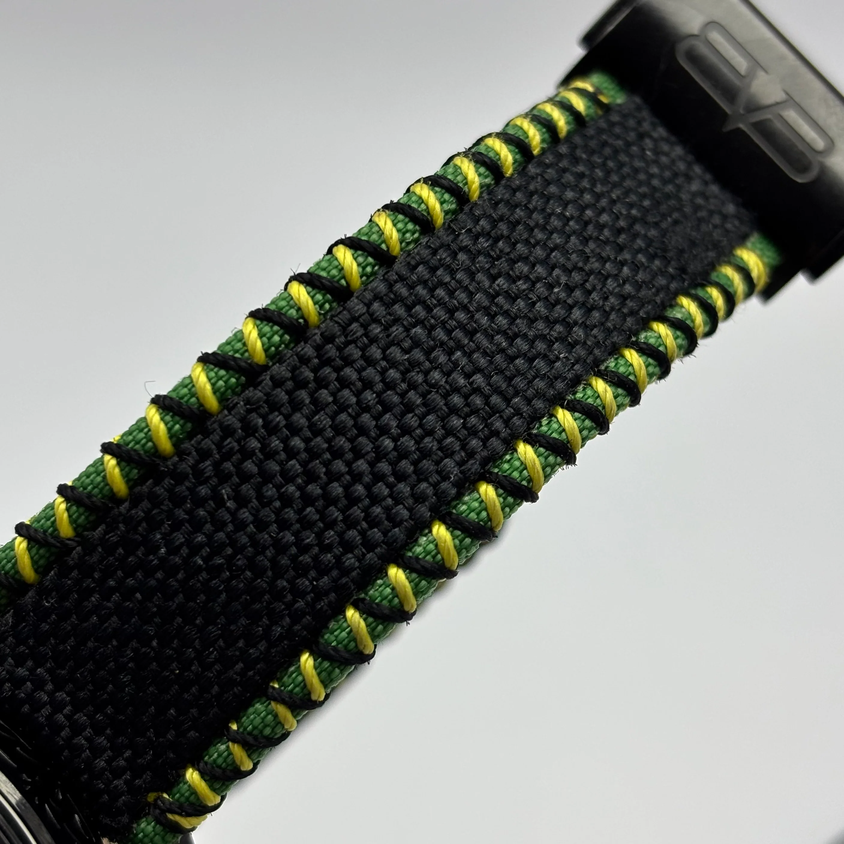 Reloj Bomberg BB-01 Cure The Bull Dog Automático - Image 7