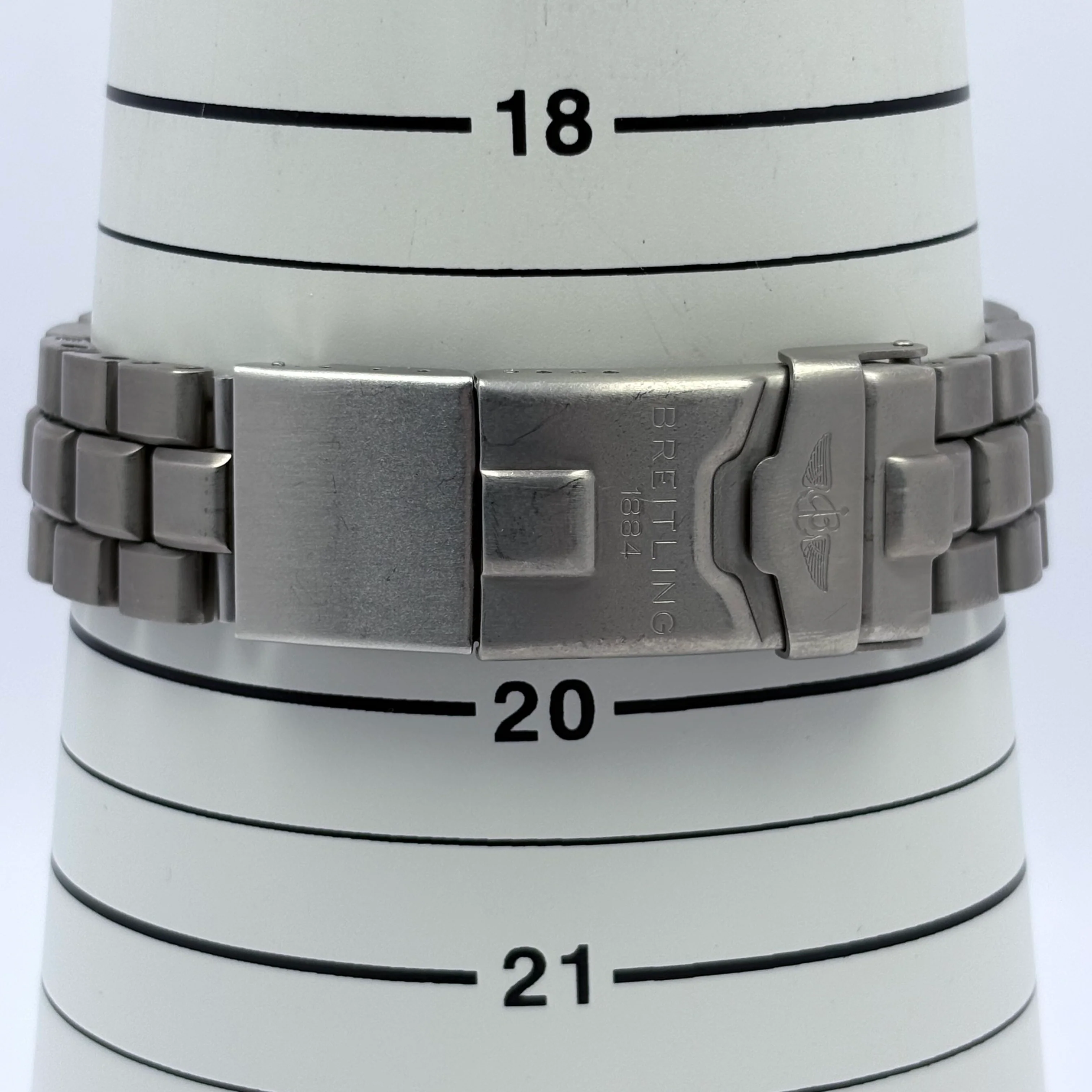 Reloj Breitling Avenger Titanio Cronógrafo Automático - Image 8