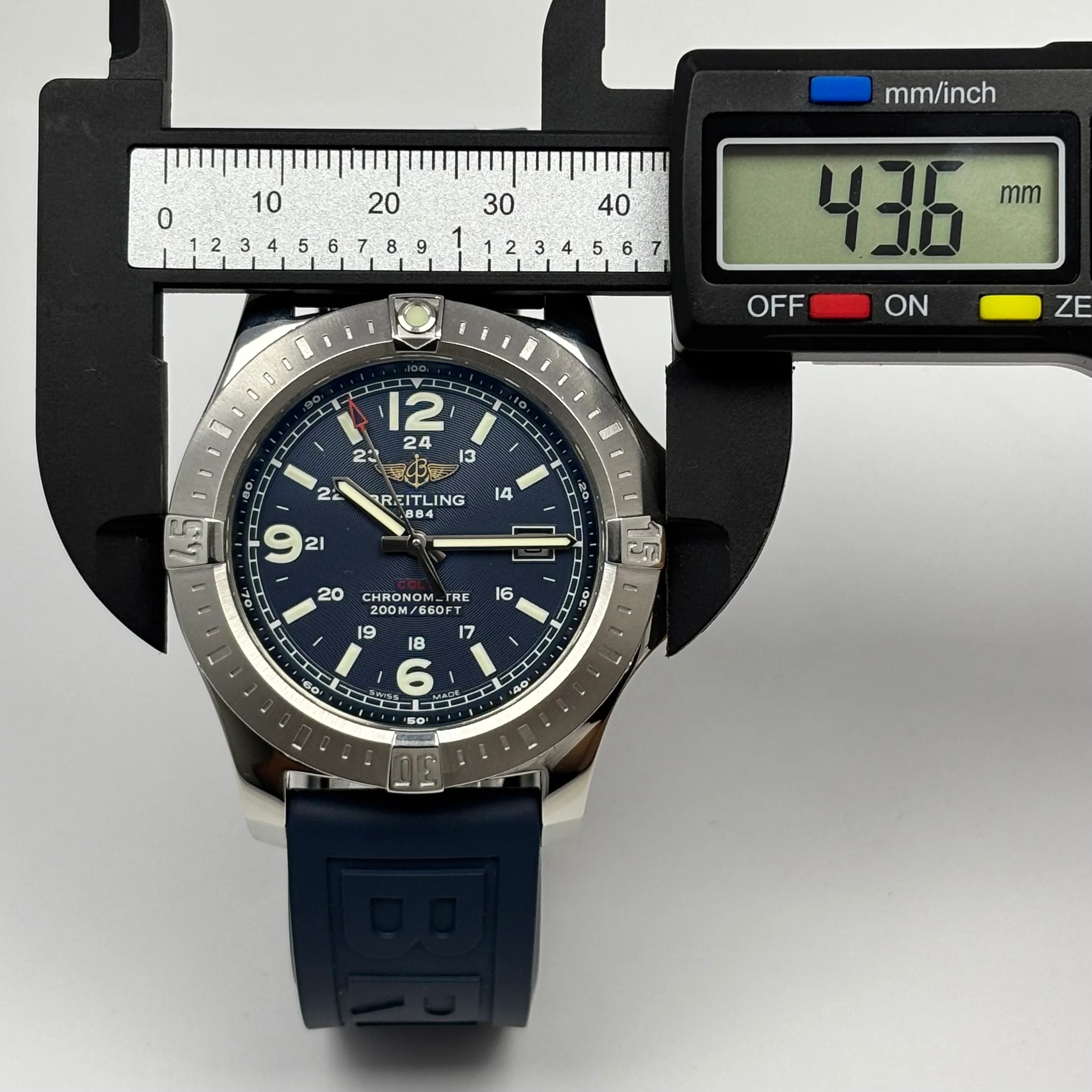 Reloj Breitling Colt Quartz Azul A7438811 - Image 9