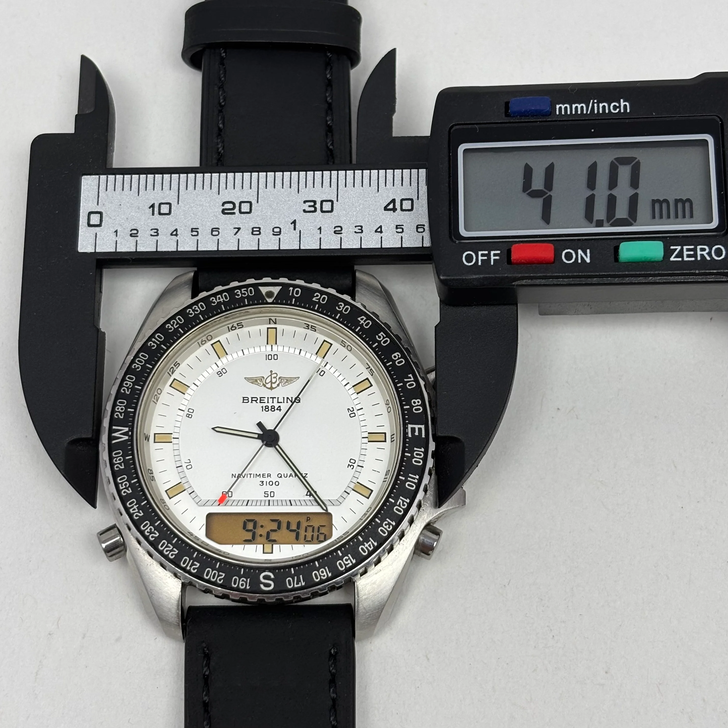 Reloj Breitling Plutón Navitimer 3100 Quartz - Image 8