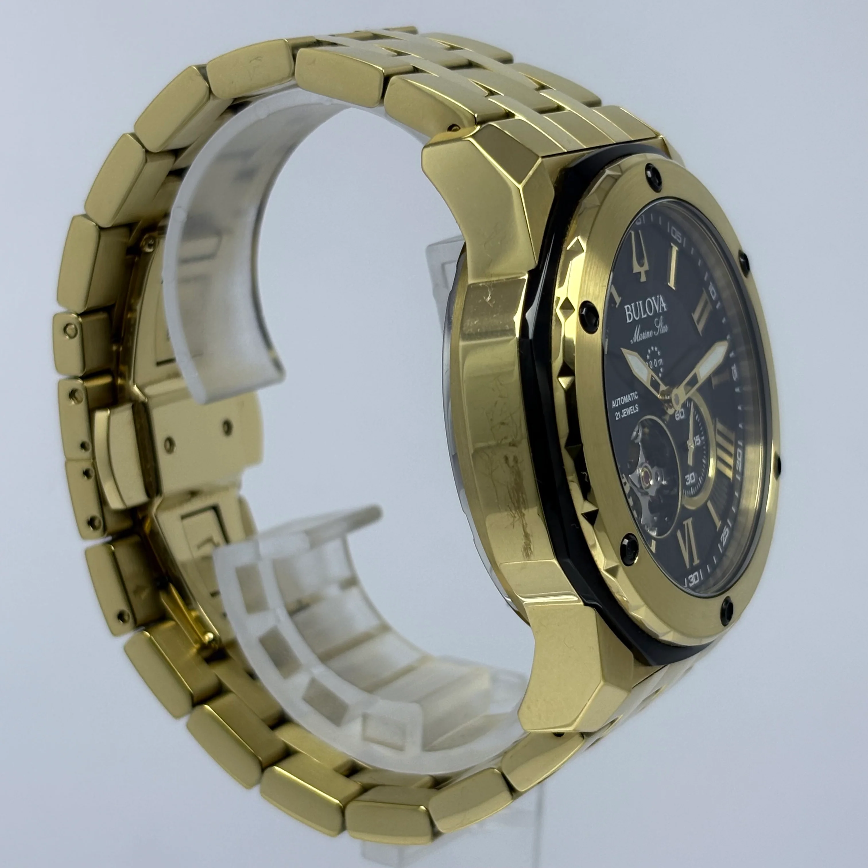 Reloj Bulova Marine Star Open Heart Dorado - Image 7