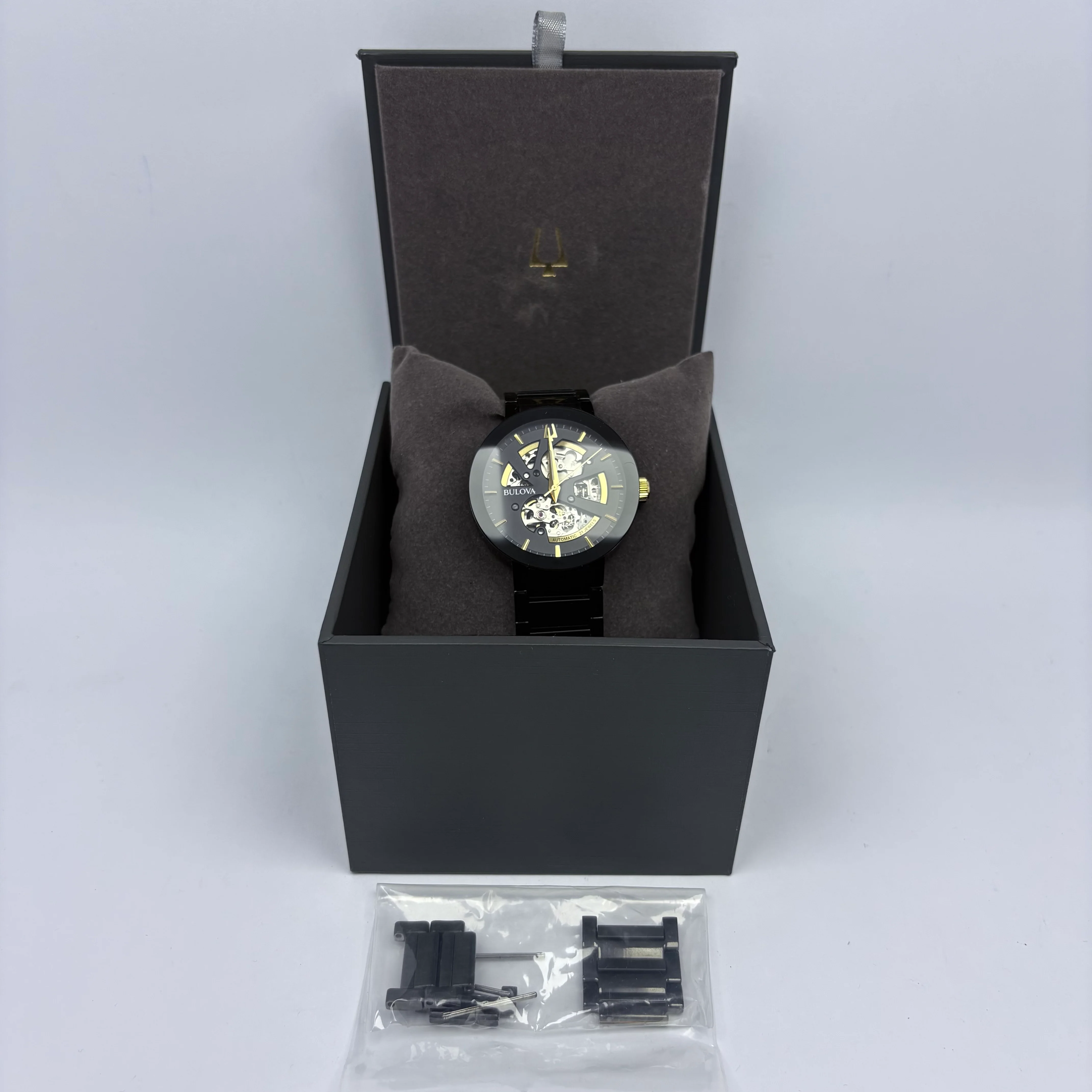 Reloj Bulova Modern Automático - Image 2