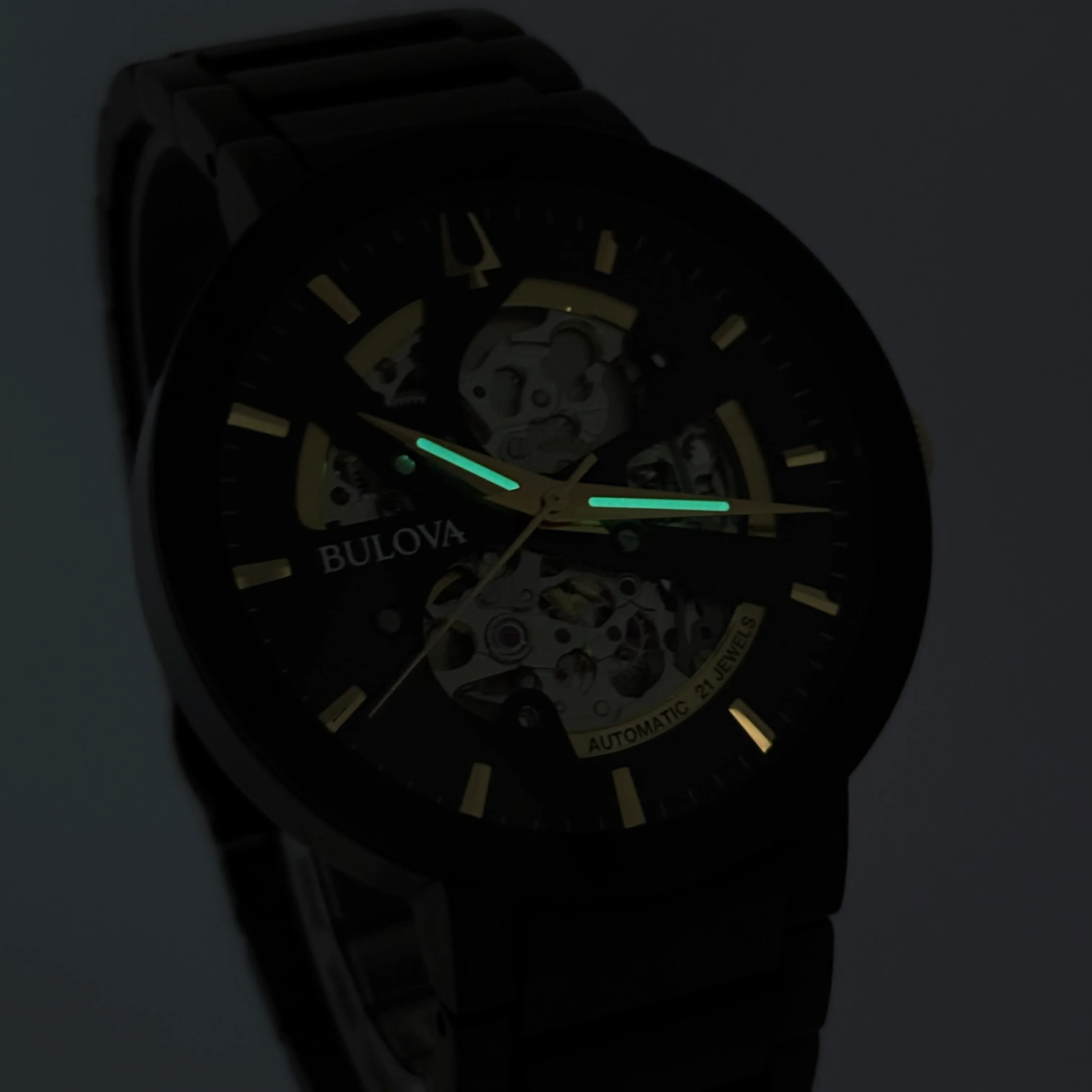 Reloj Bulova Modern Automático - Image 3