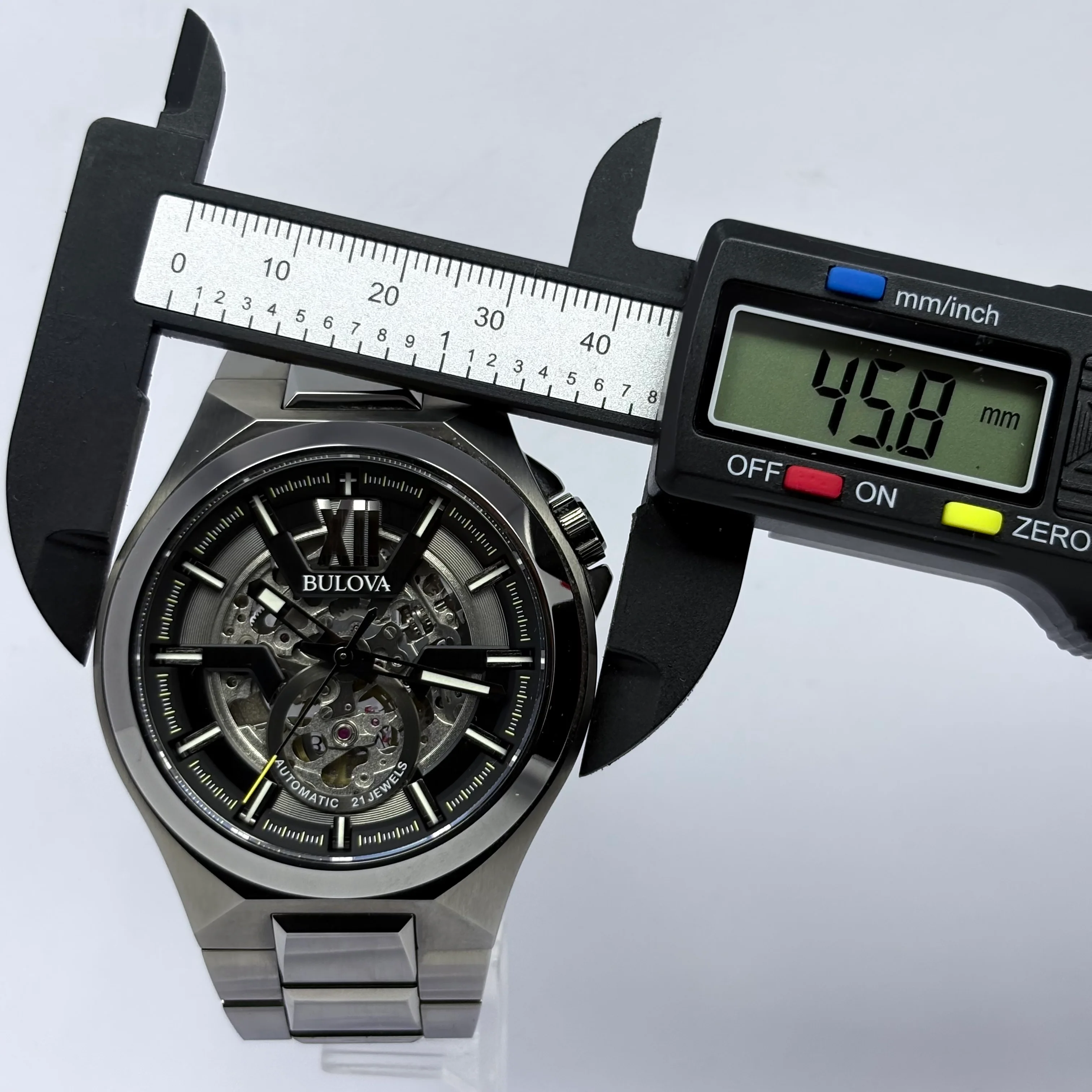 Reloj Bulova Skeleton Automático - Image 10