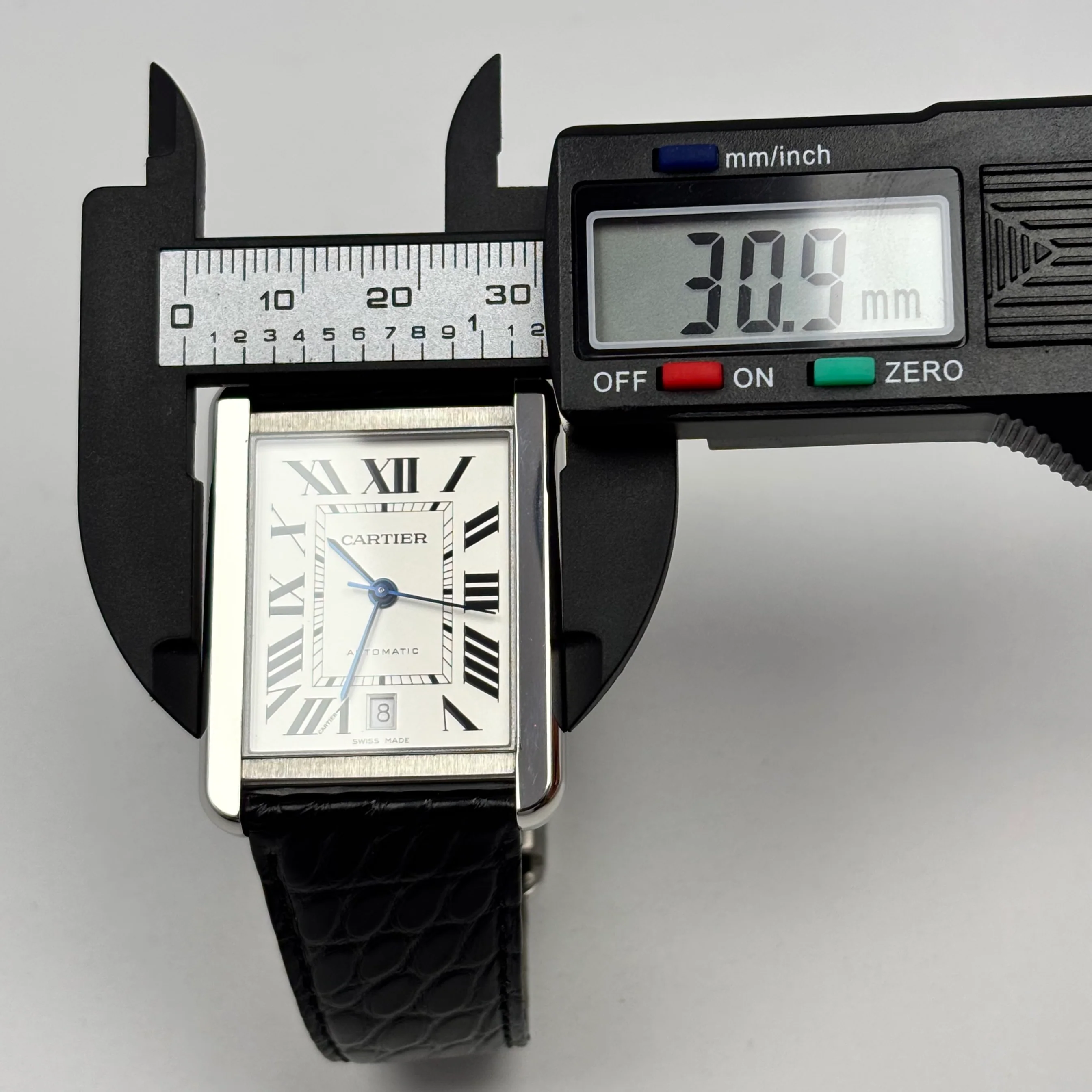 Reloj Cartier Tank Solo Automático - Image 10