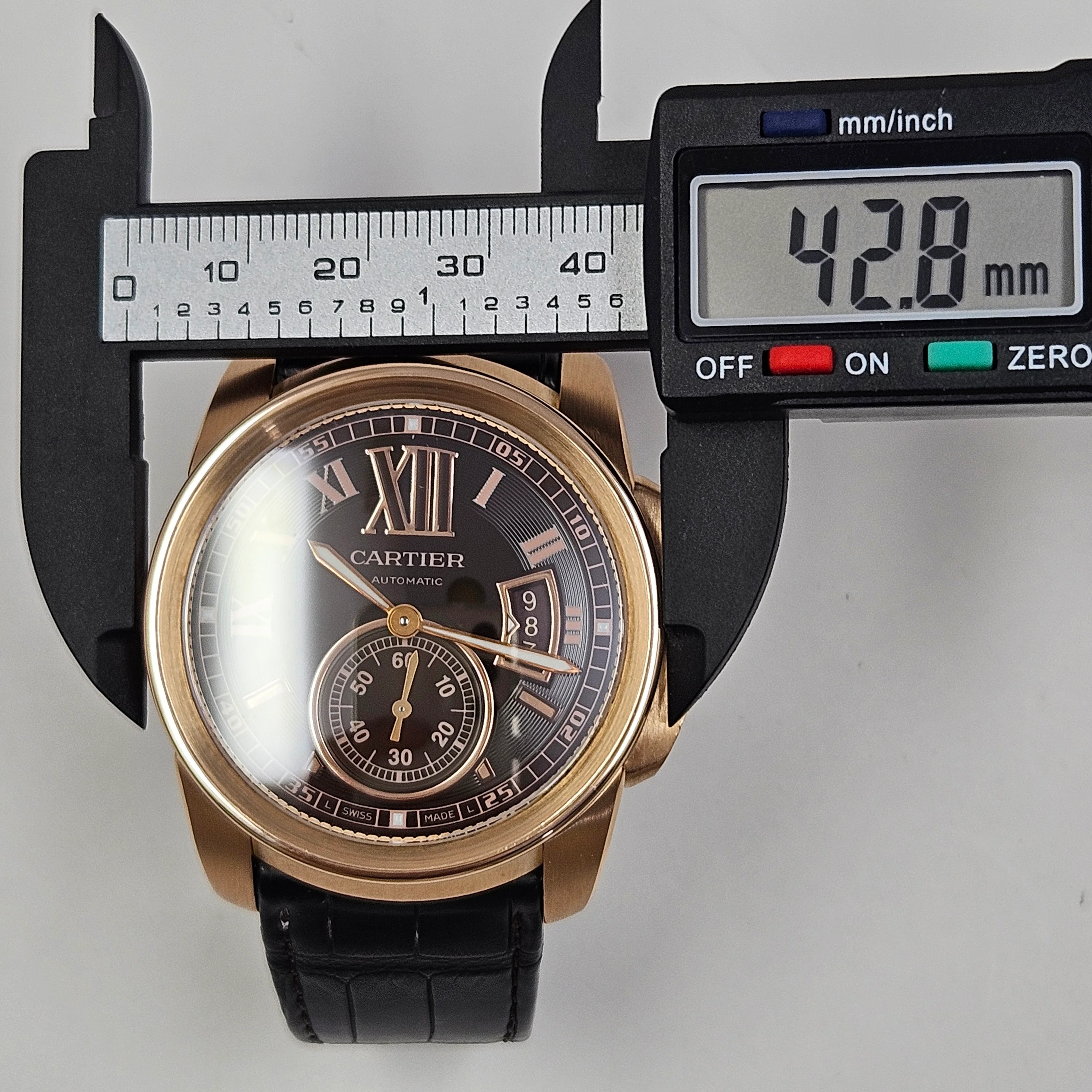 Reloj Cartier Calibre Oro Rosa 18k Automático - Image 9