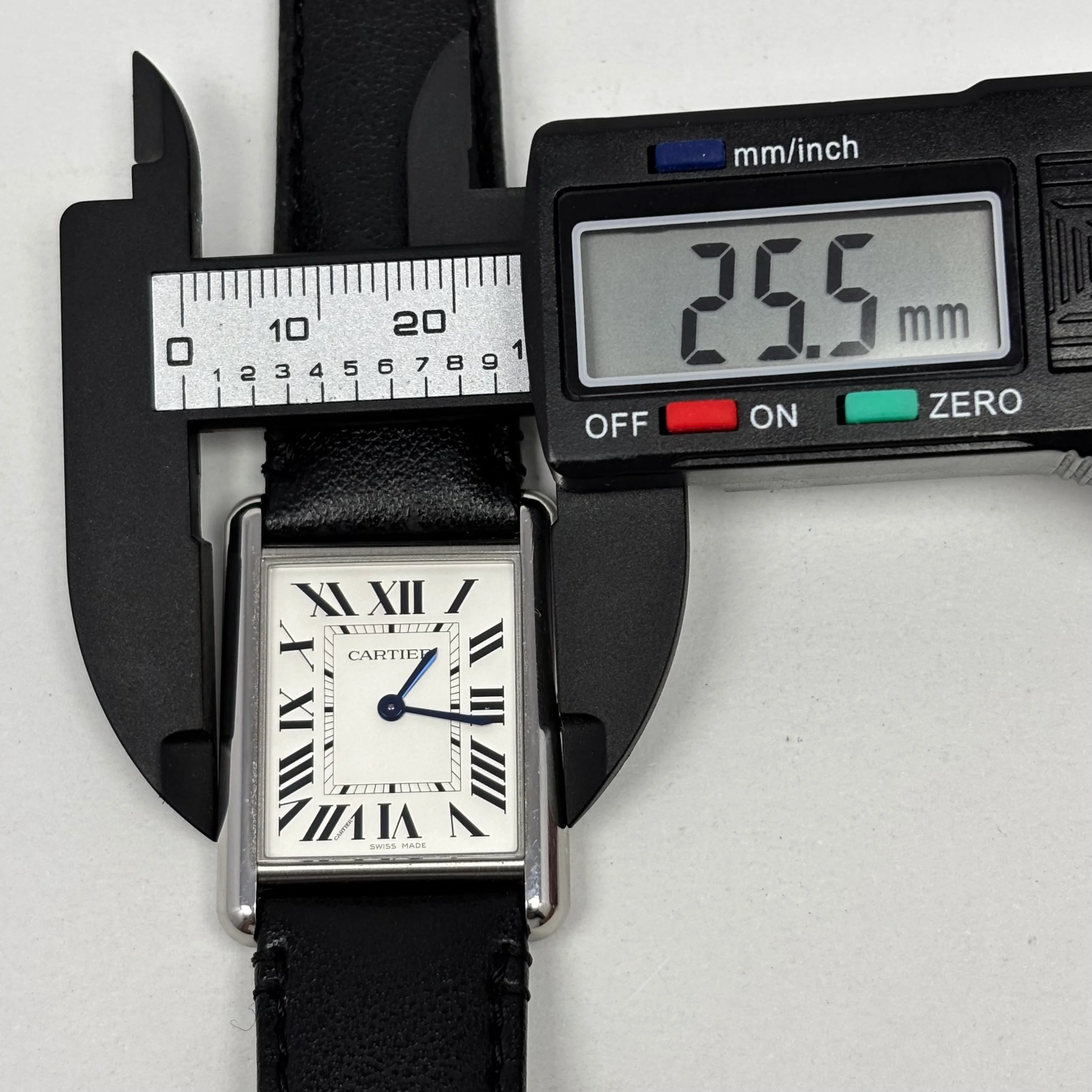 Reloj Cartier Tank Must Solarbeat Large - Image 8