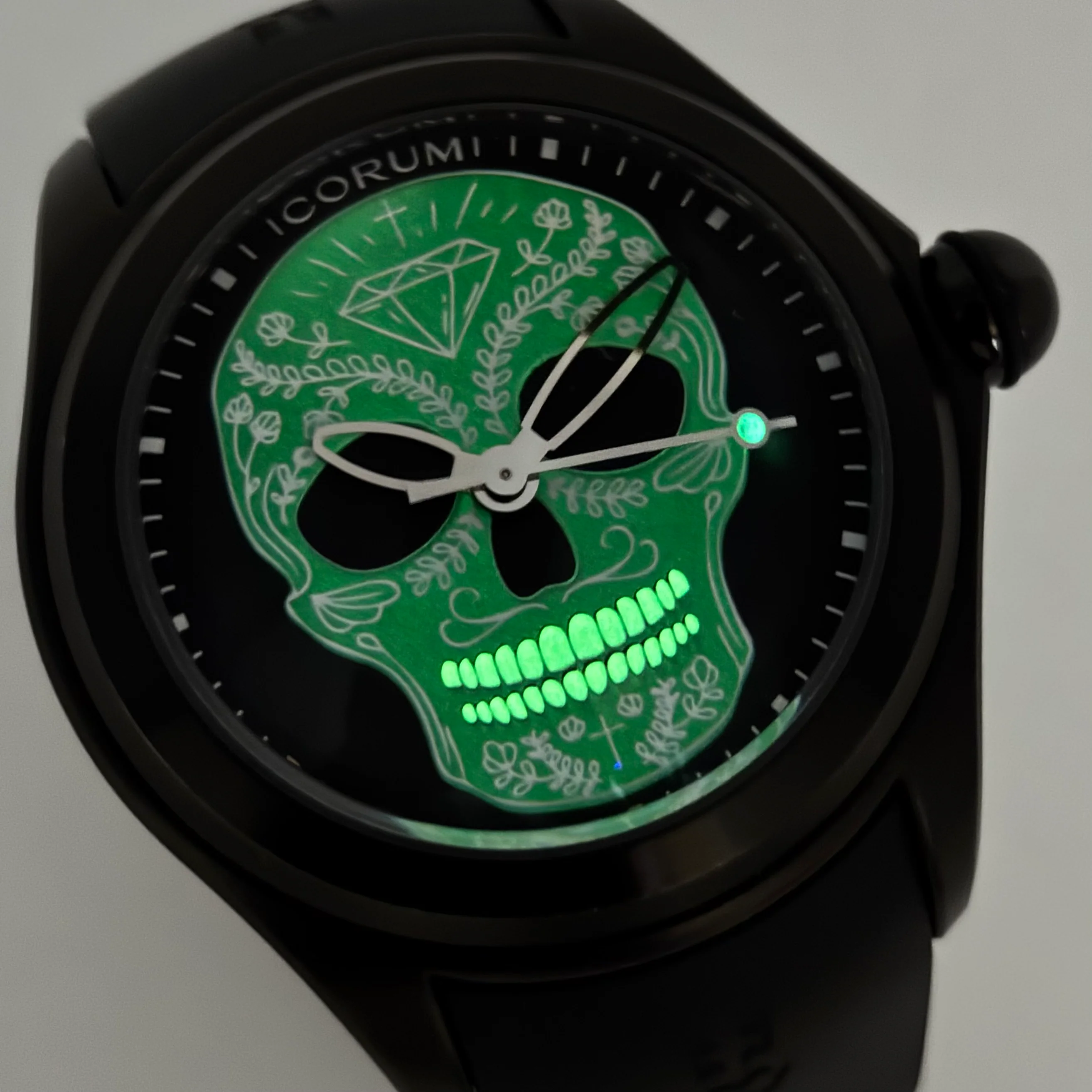 Reloj Corum Bubble Limited Edition Mexican Skull Automático - Image 2