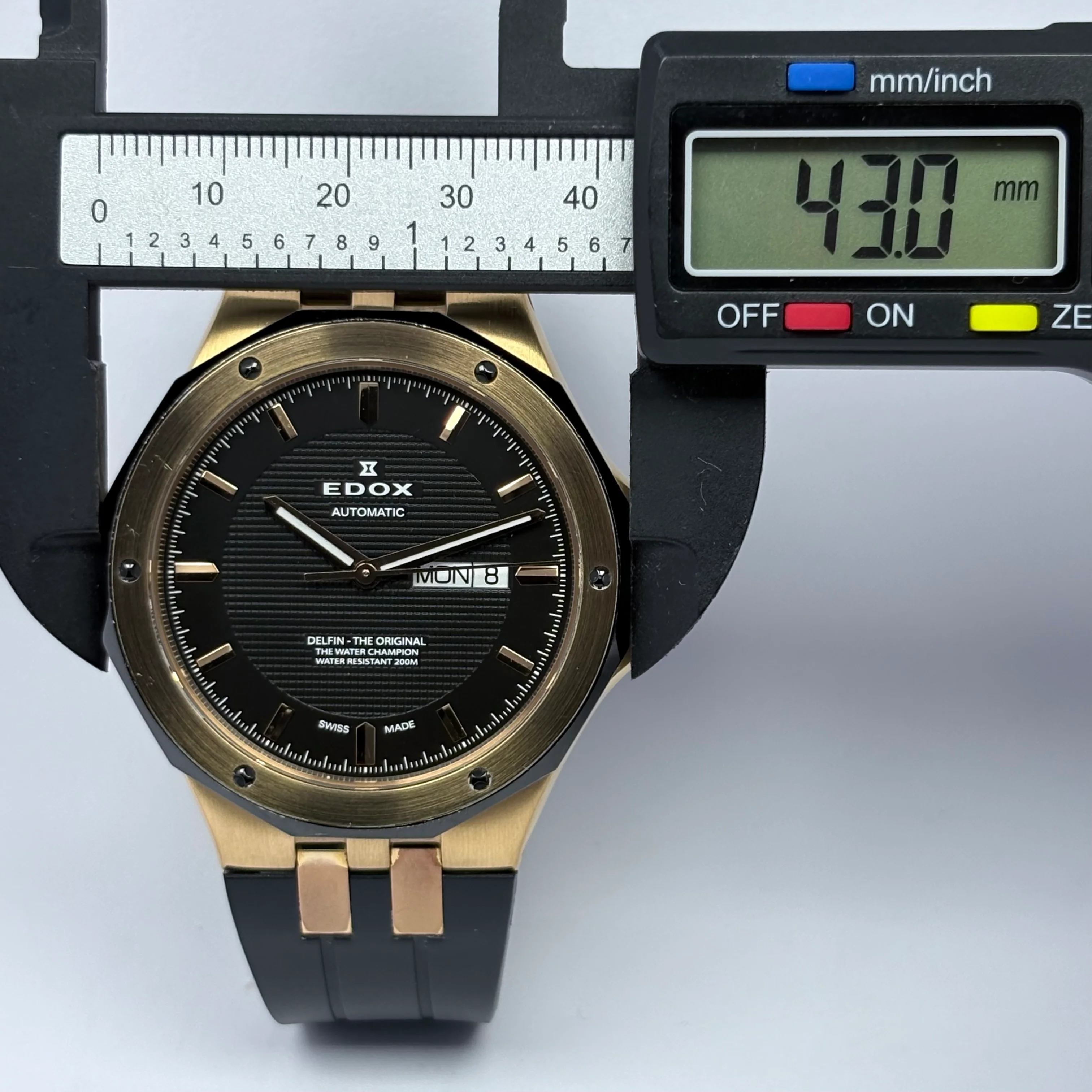 Reloj Edox Delfin The Water Champion Automático 88005 - Image 10
