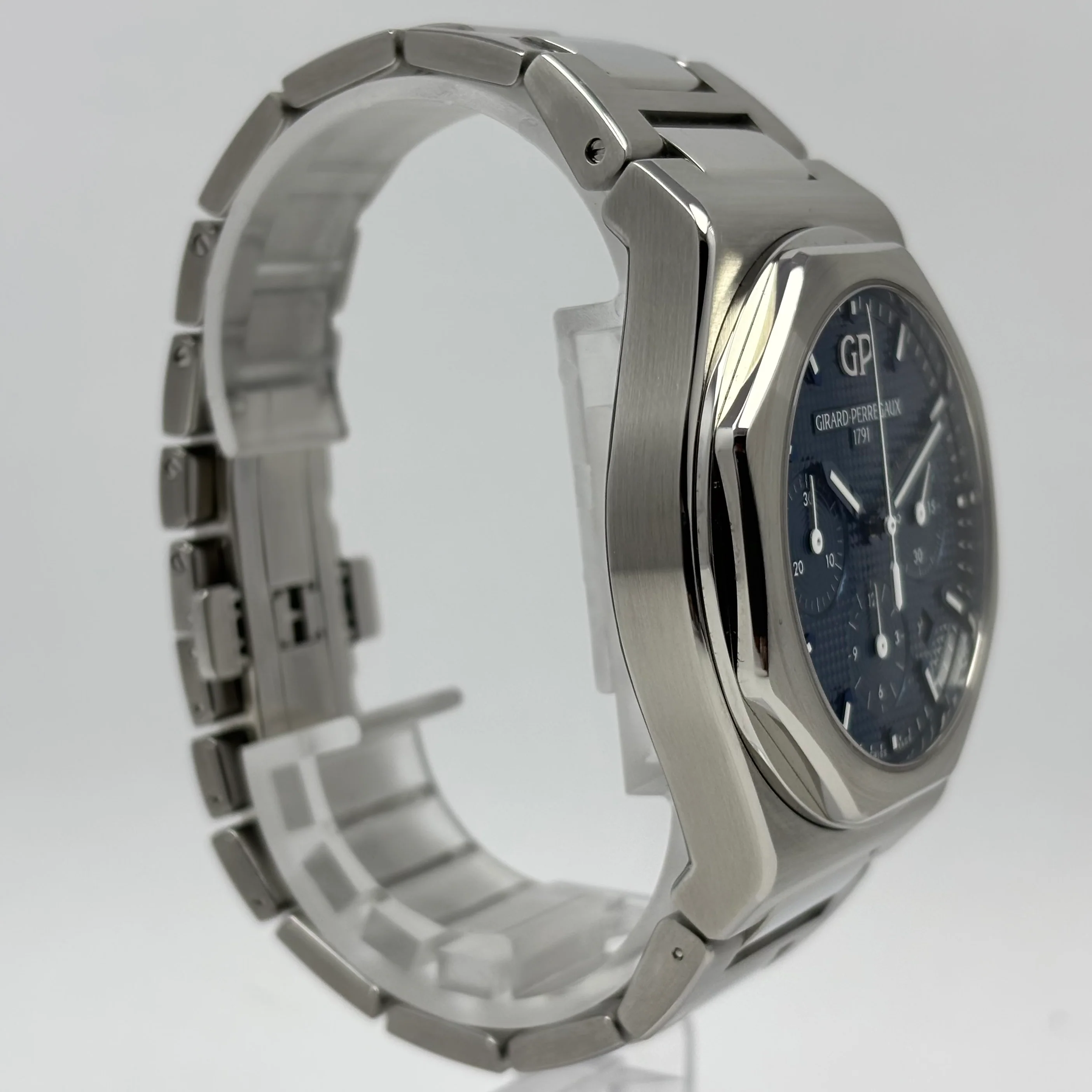 Reloj Girard-Perregaux Laureato Cronógrafo Automático - Image 5