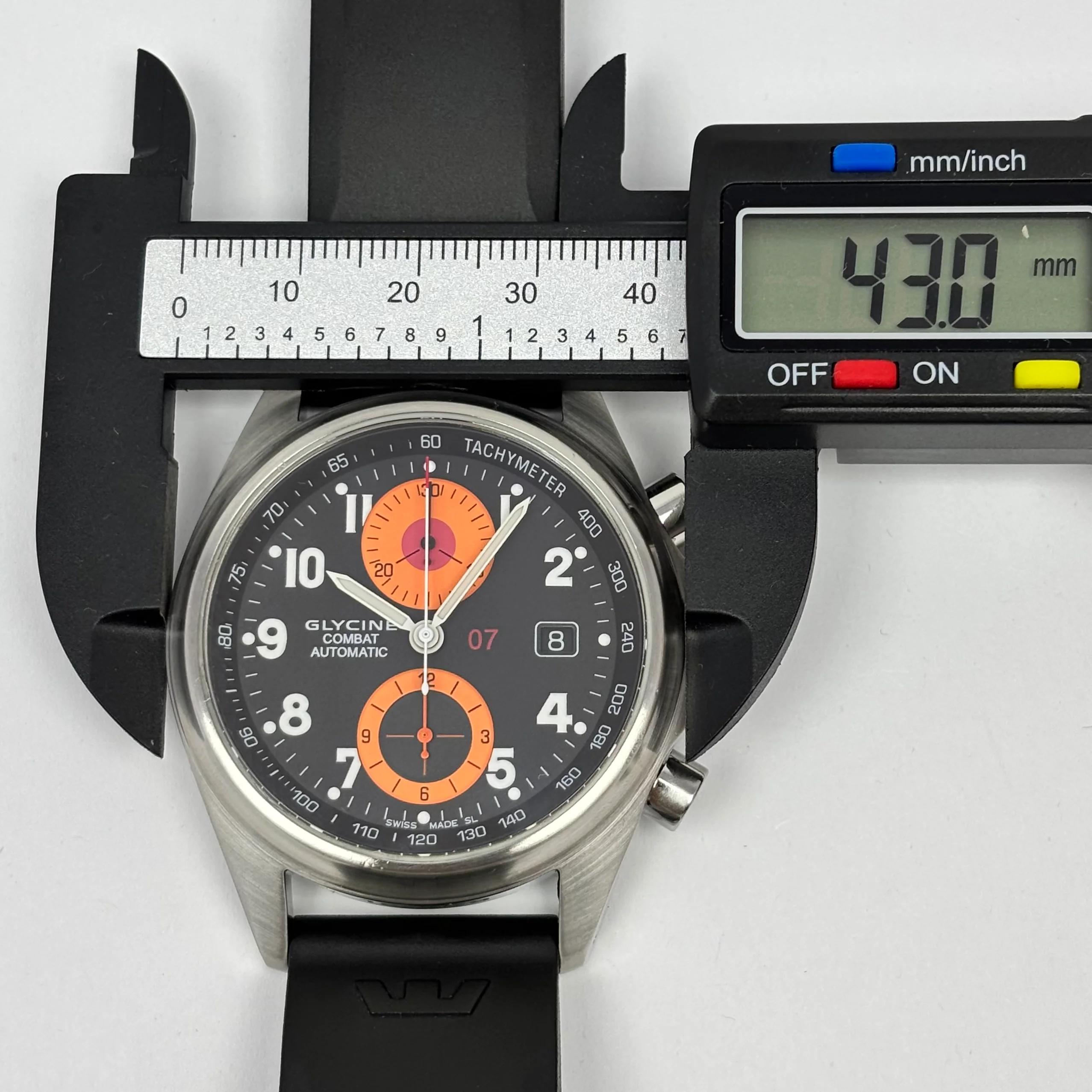 Reloj Glycine Combat 07 Cronógrafo Automático - Image 9