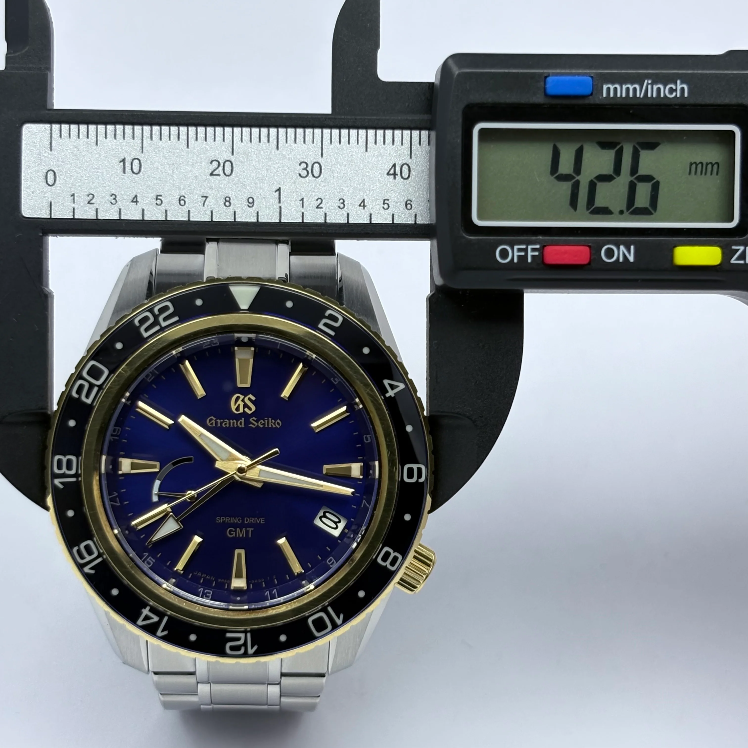 Reloj Grand Seiko Sport Collection Spring Drive GMT Automático3️⃣ - Image 9