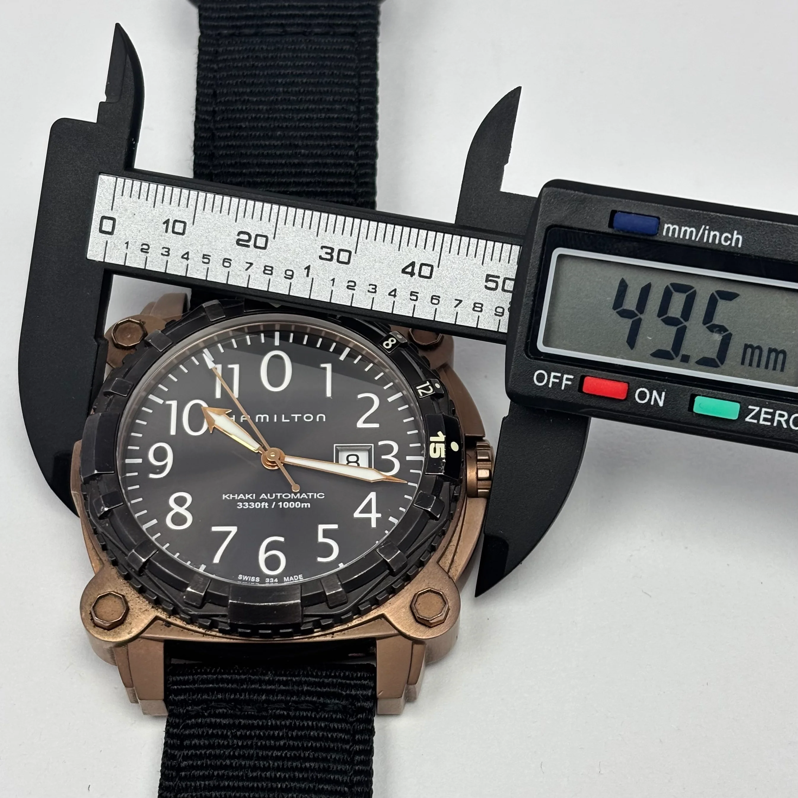 Reloj Hamilton Below Zero Automático - Image 8