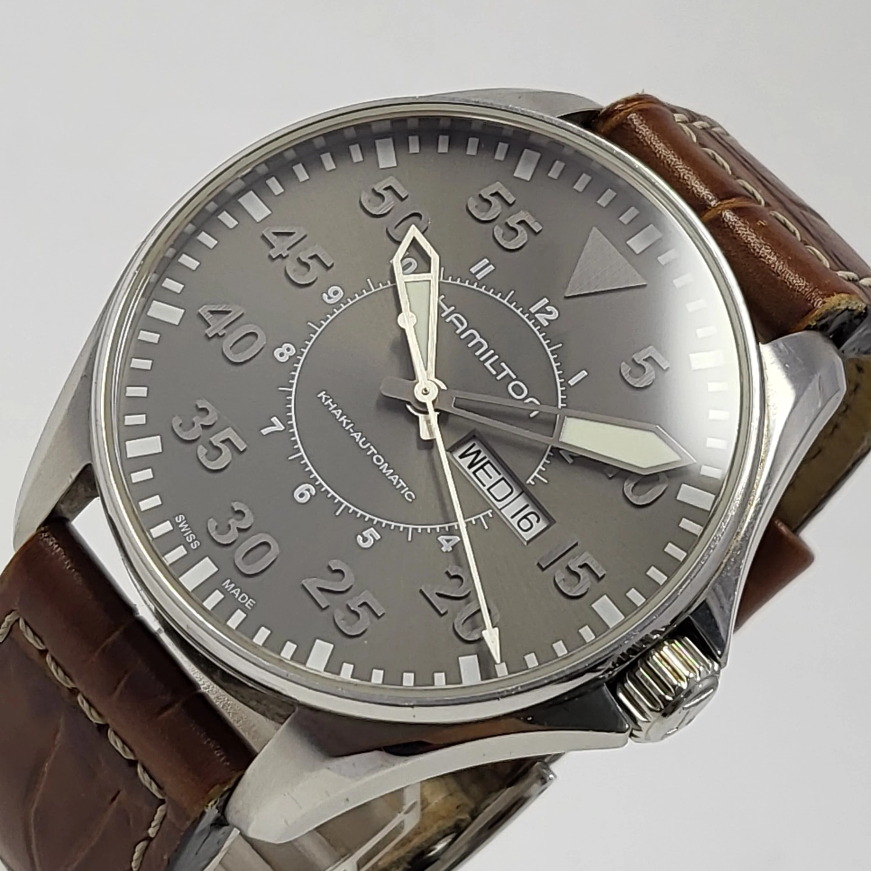 Reloj Hamilton Khaki Aviation Pilot Day Date Automático - Image 2
