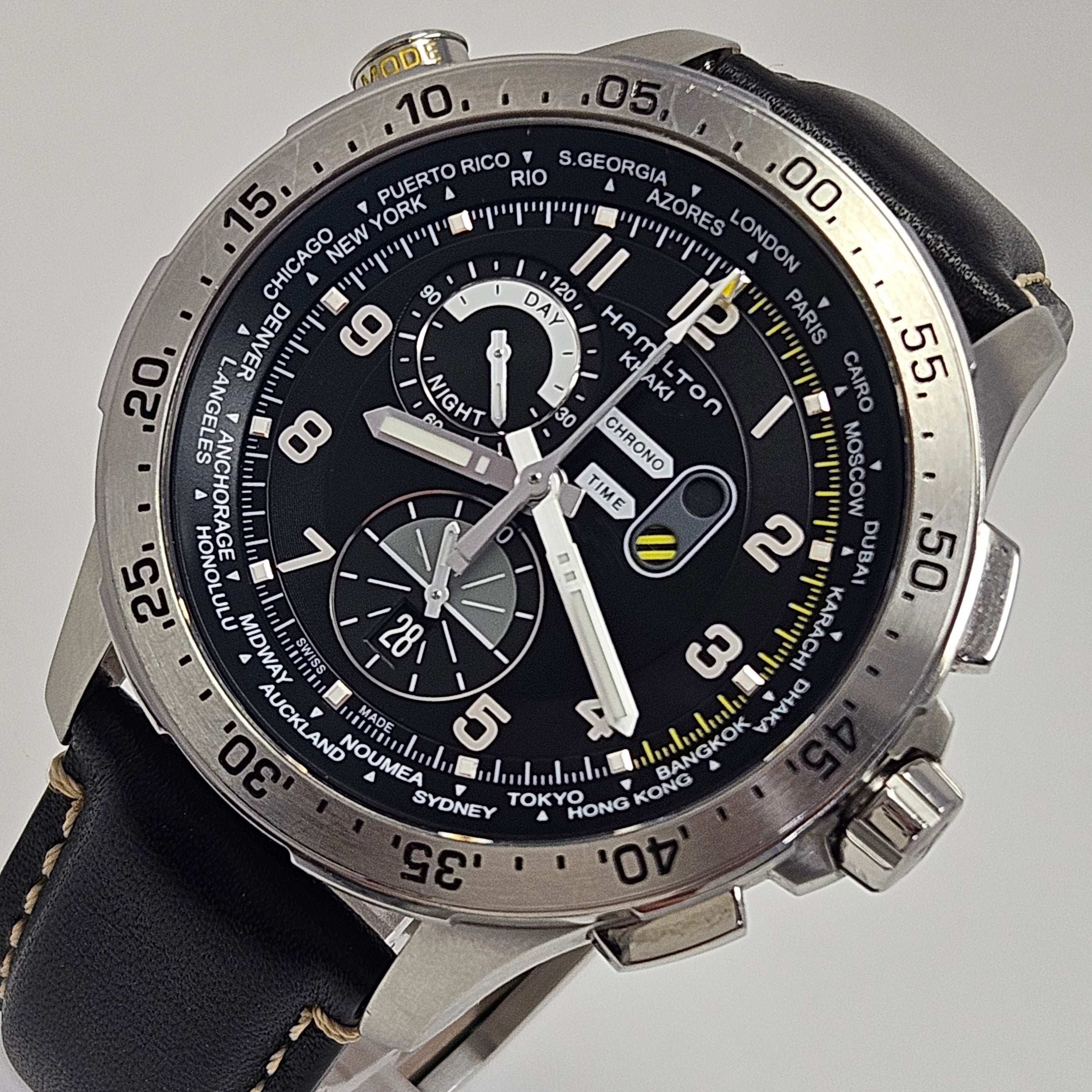 Reloj Hamilton Khaki Aviation Worldtimer Crono Quartz - Image 2