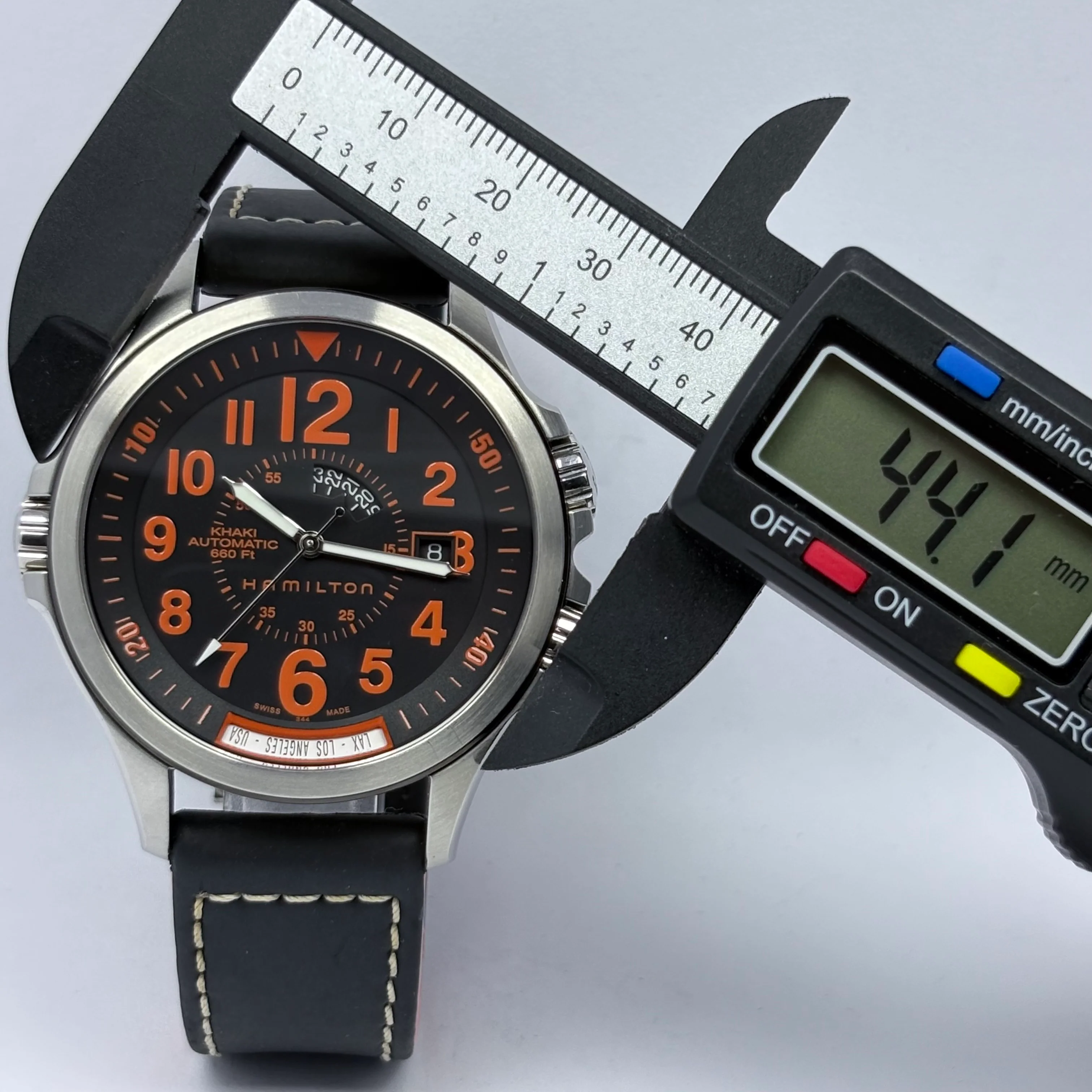 Reloj Hamilton Khaki Aviation GMT Air Race Automático - Image 11