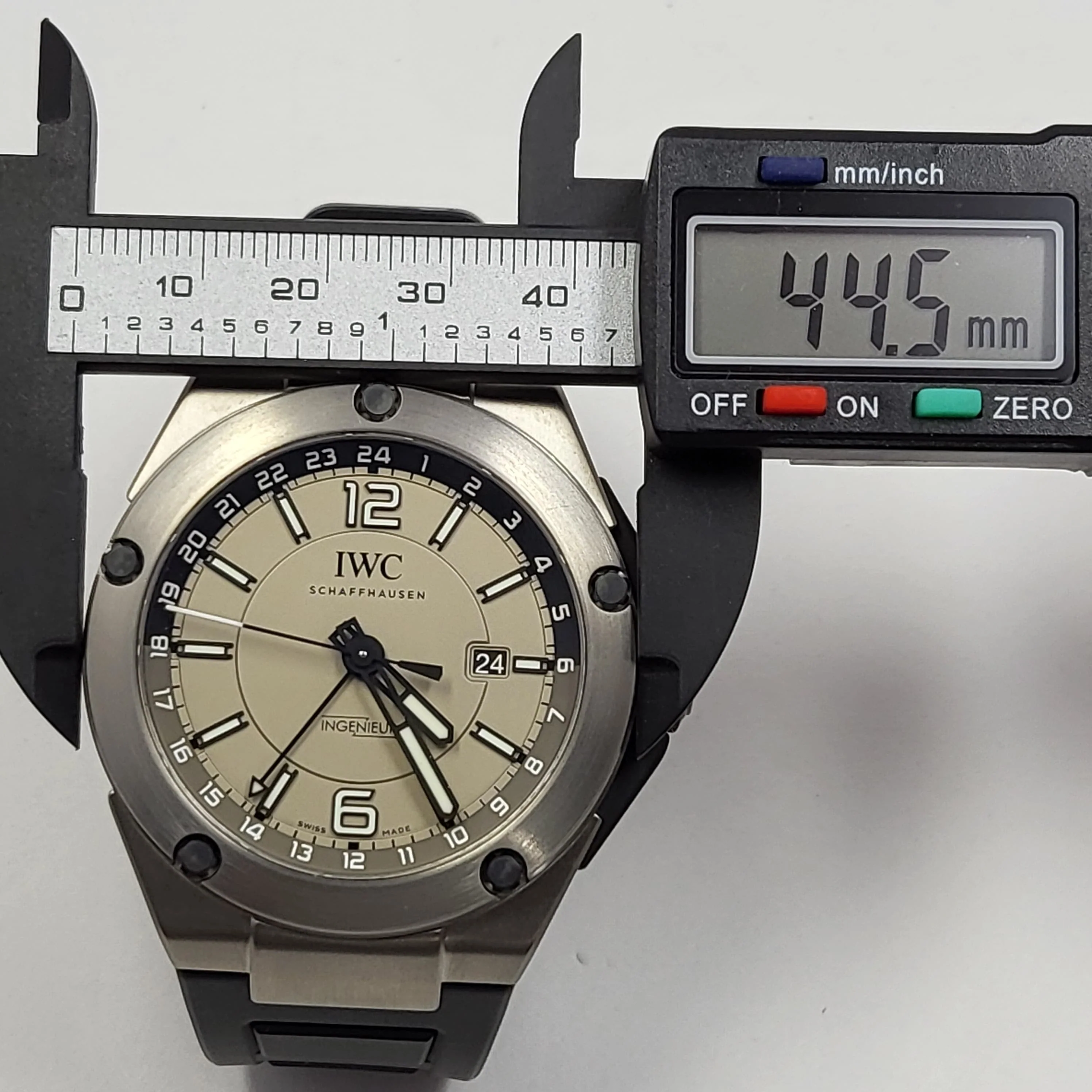 Reloj IWC Ingenieur Dual Time Automático - Image 8