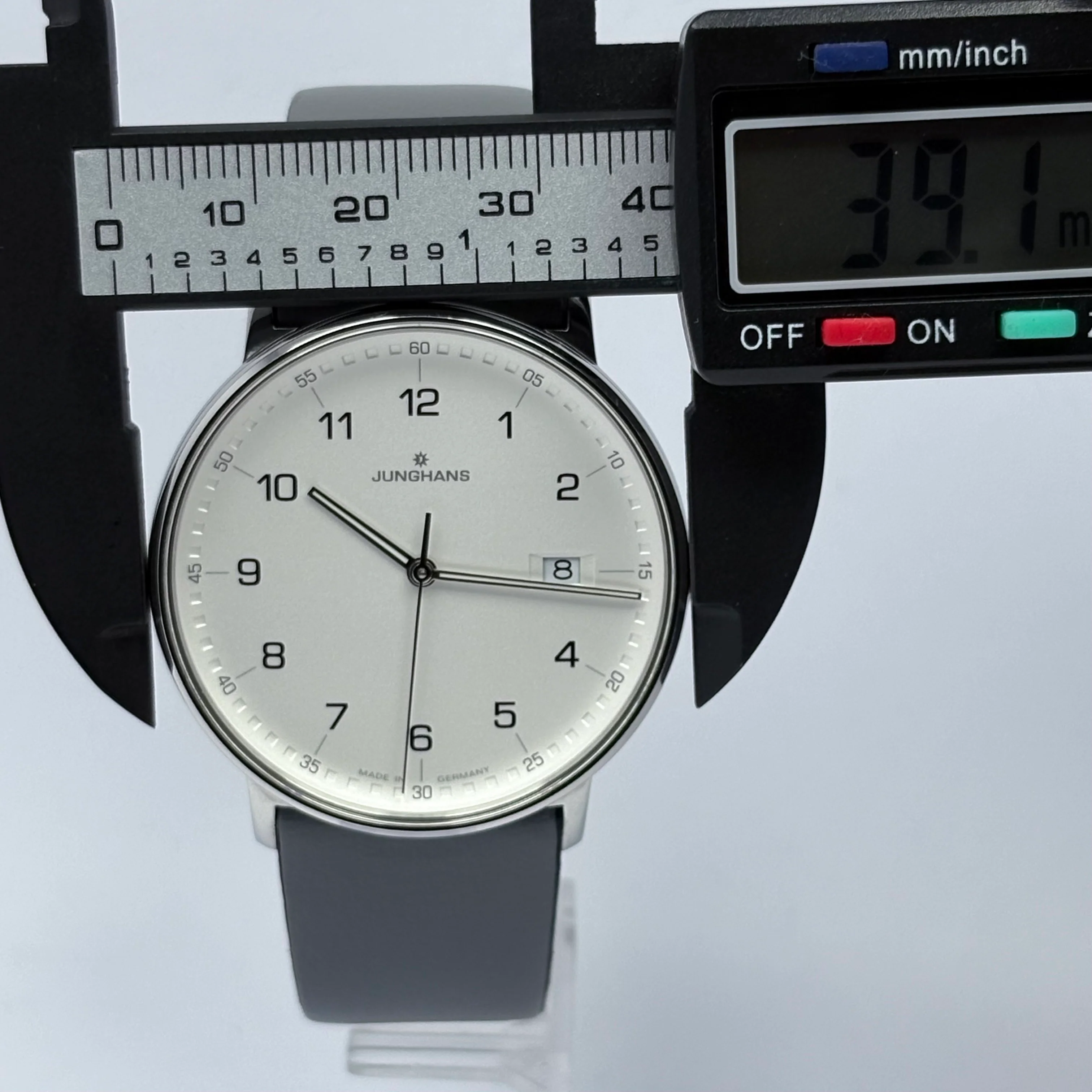 Reloj Junghans Form Quartz - Image 10