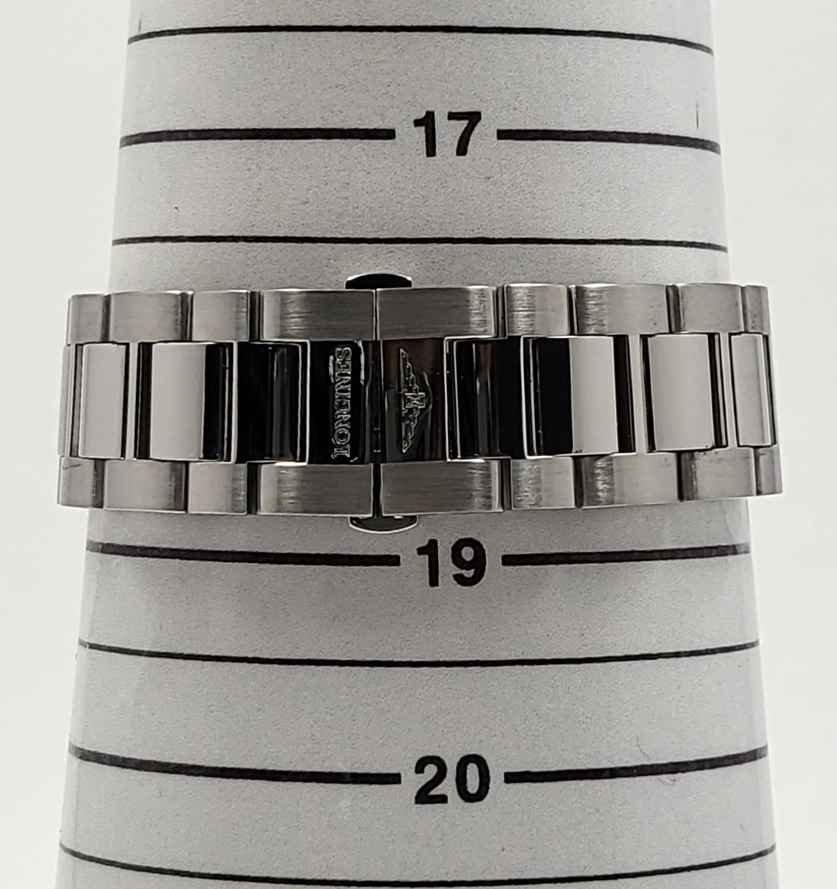 Reloj Longines Conquest Rolan Garros Crono Quartz - Image 8