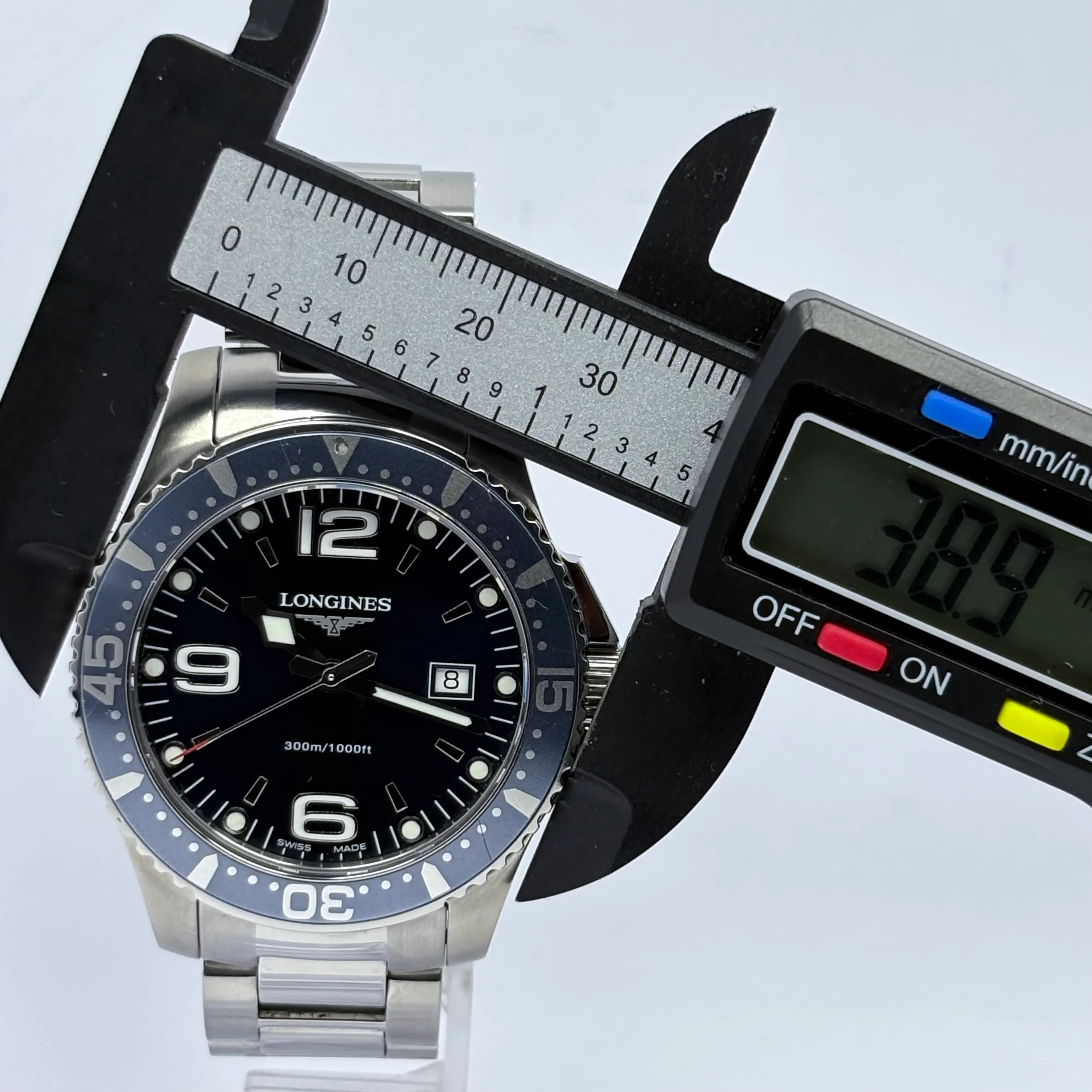 Reloj Longines HydroConquest Quartz - Image 9