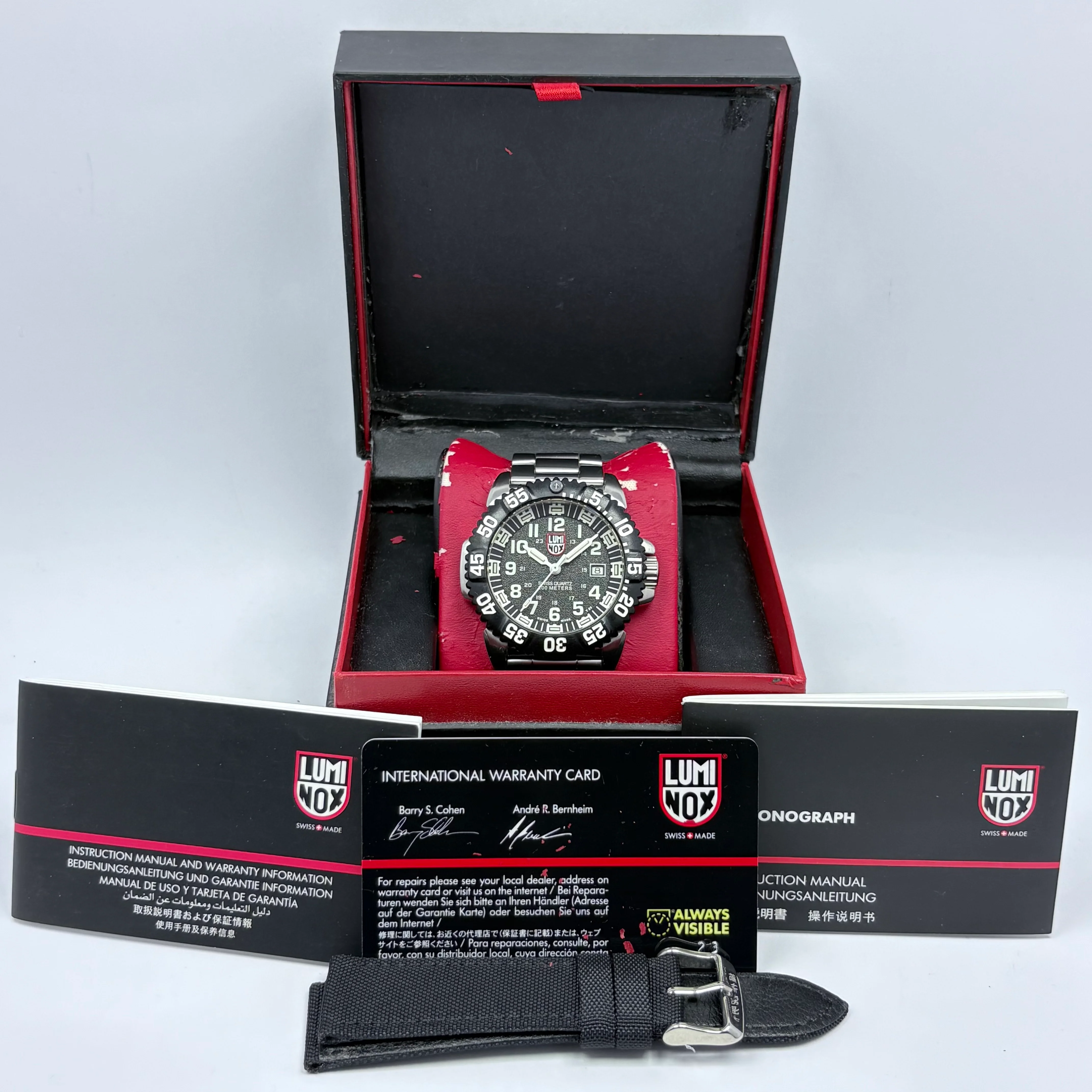 Reloj Luminox Navy Seal Quartz - Image 2