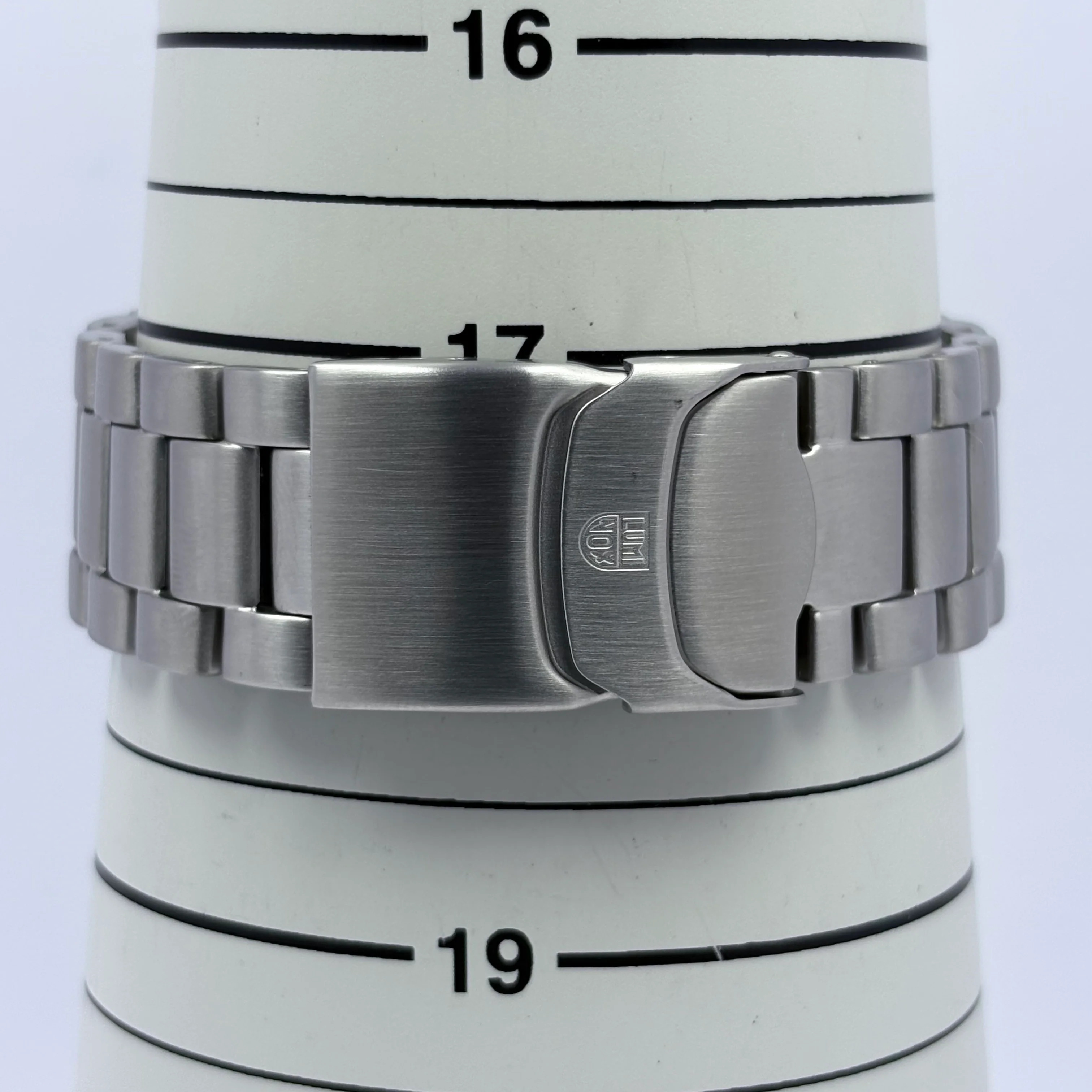 Reloj Luminox Navy Seal Quartz - Image 8