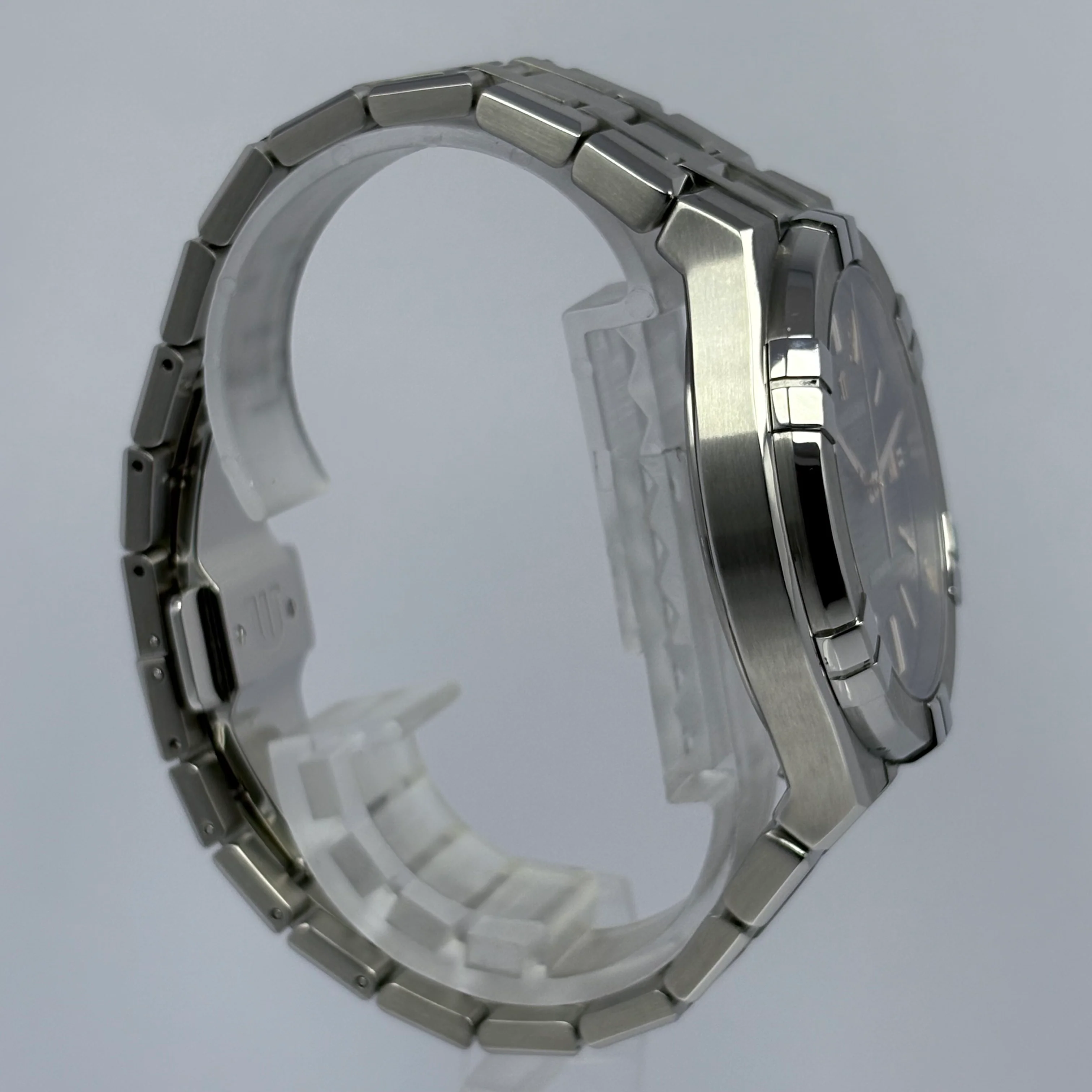 Reloj Maurice Lacroix Aikon Automático - Image 6