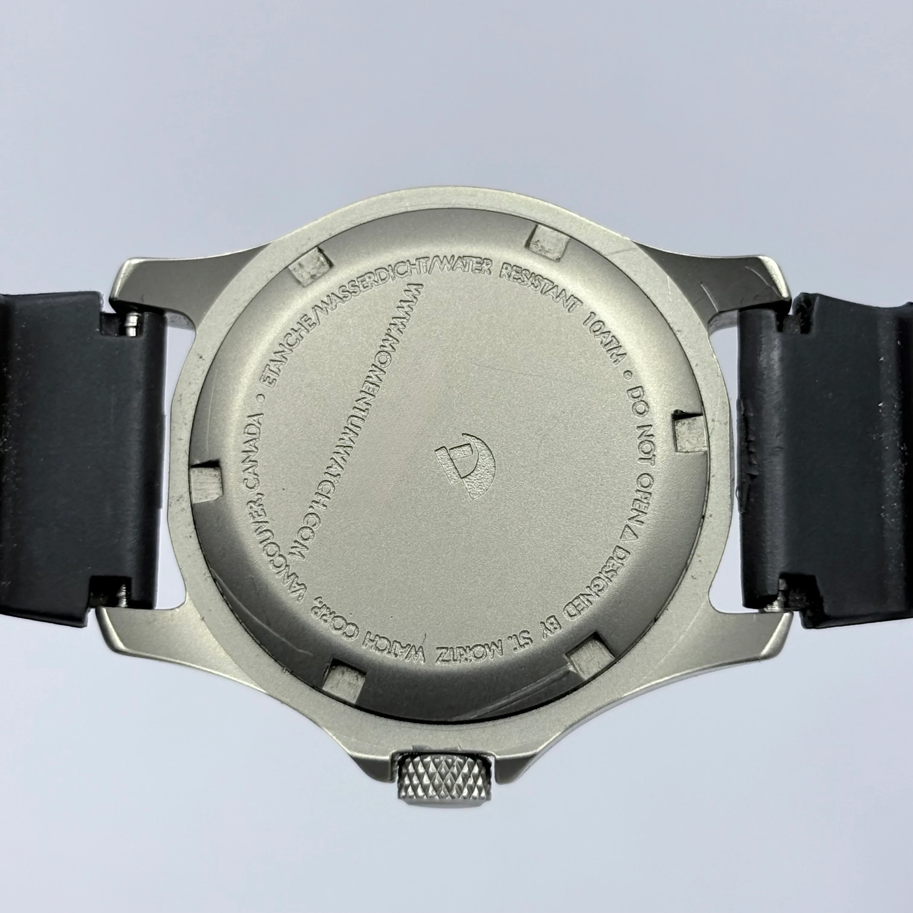 Reloj Momentum Atlas Series Quartz - Image 7