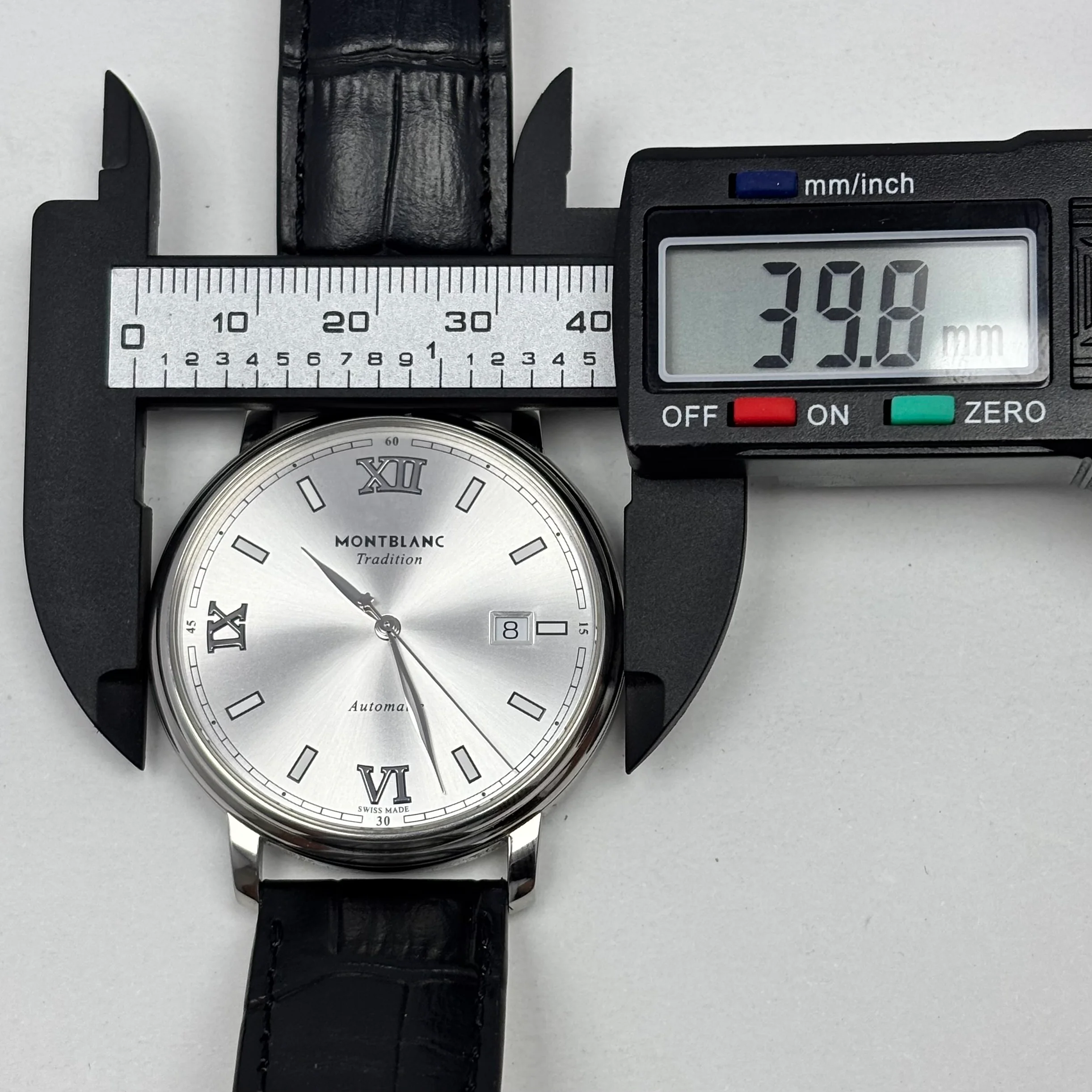 Reloj Montblanc Tradition Date Automático - Image 9