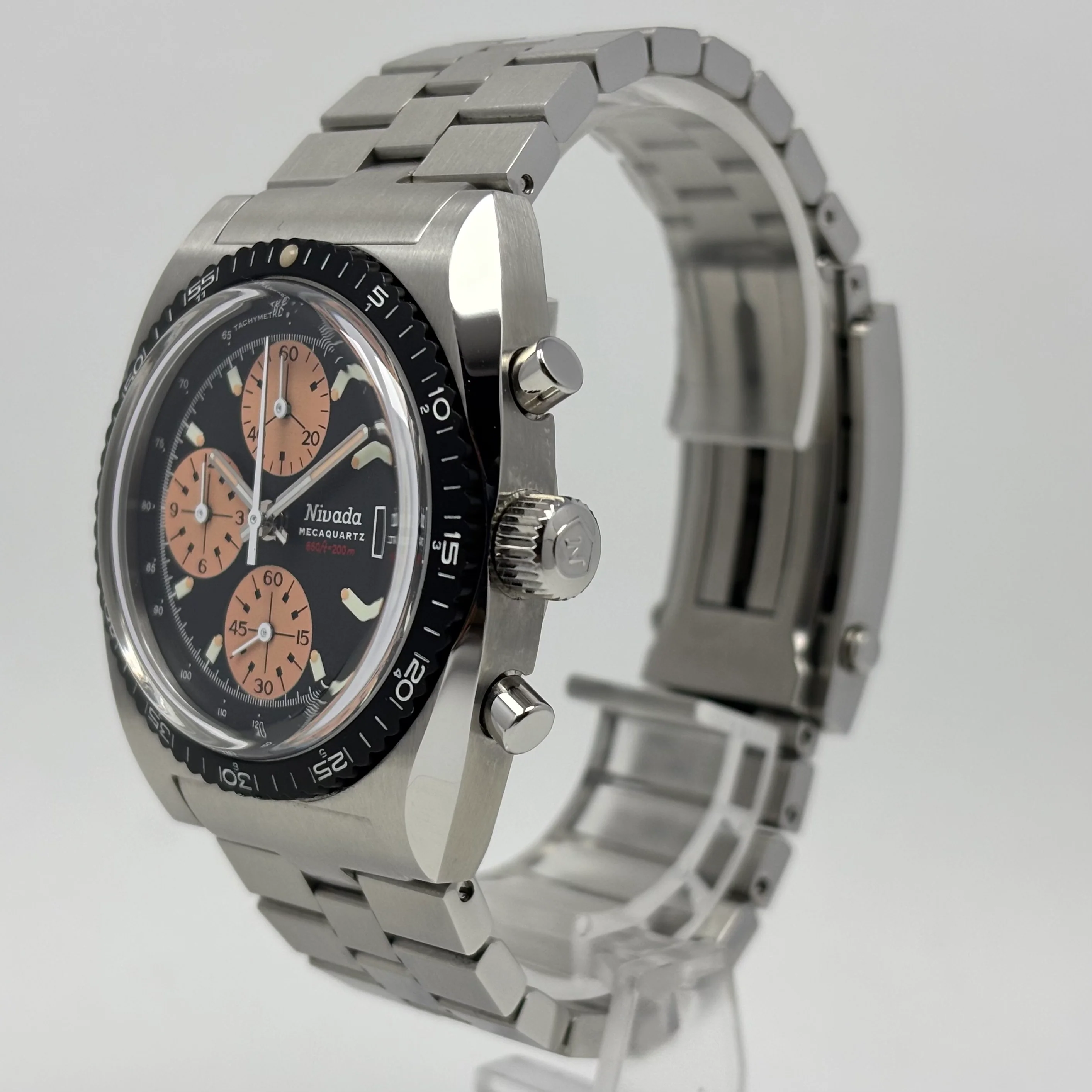 Reloj Nivada Grenchen Chronosport Salmon Mecaquartz - Image 5