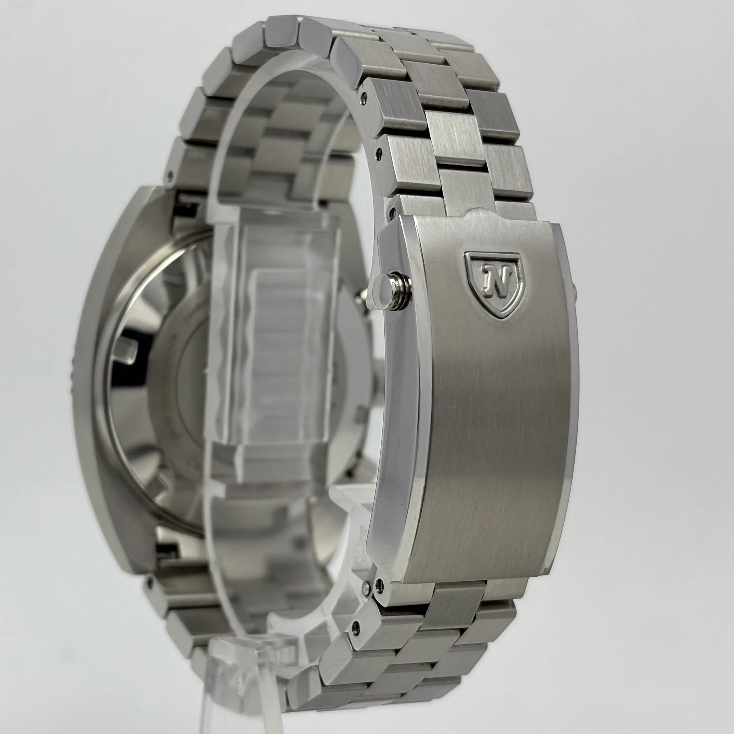 Reloj Nivada Grenchen Chronosport Salmon Mecaquartz - Image 6