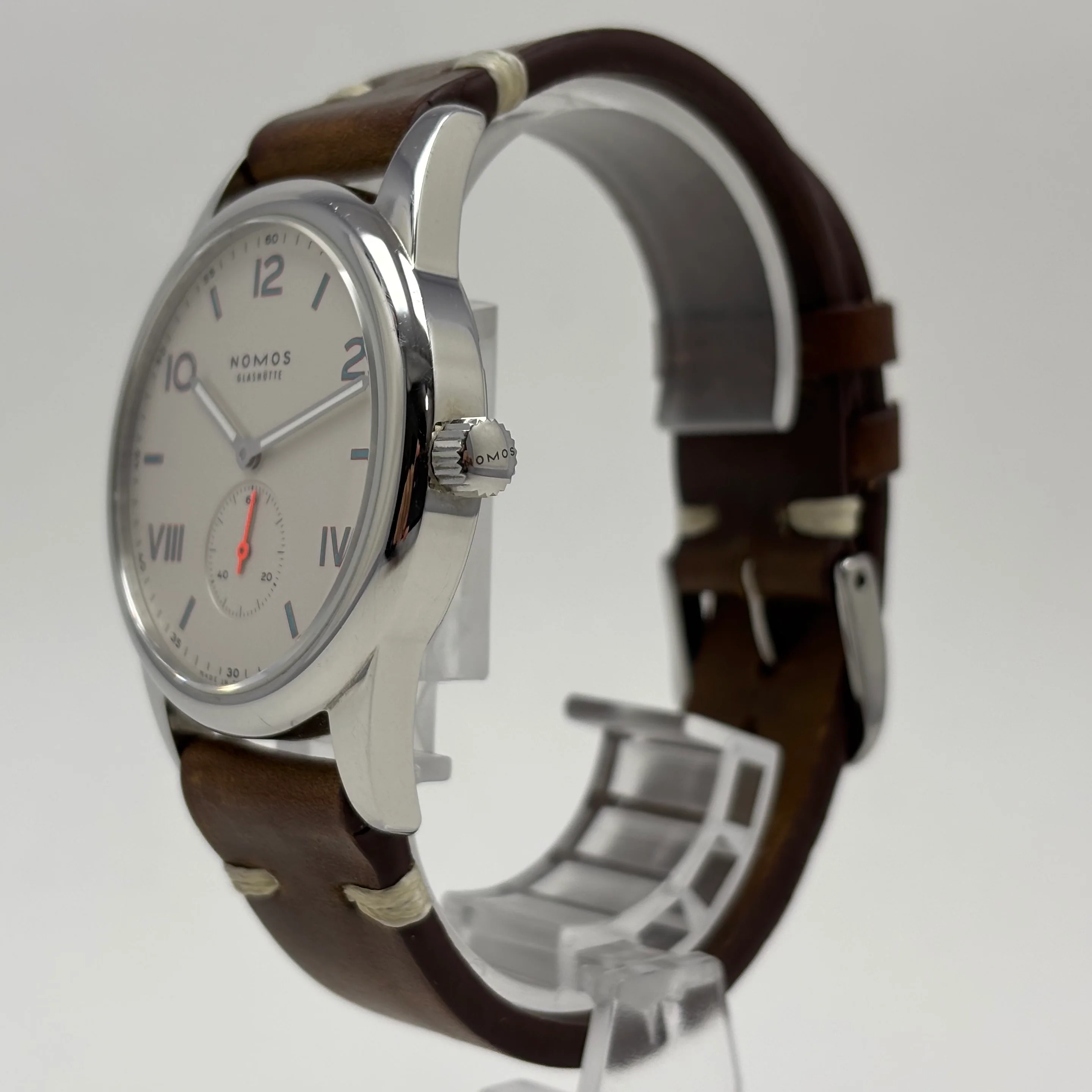 Reloj Nomos Glashüte Club Campus 38 Cuerda | IV3️⃣ - Image 3