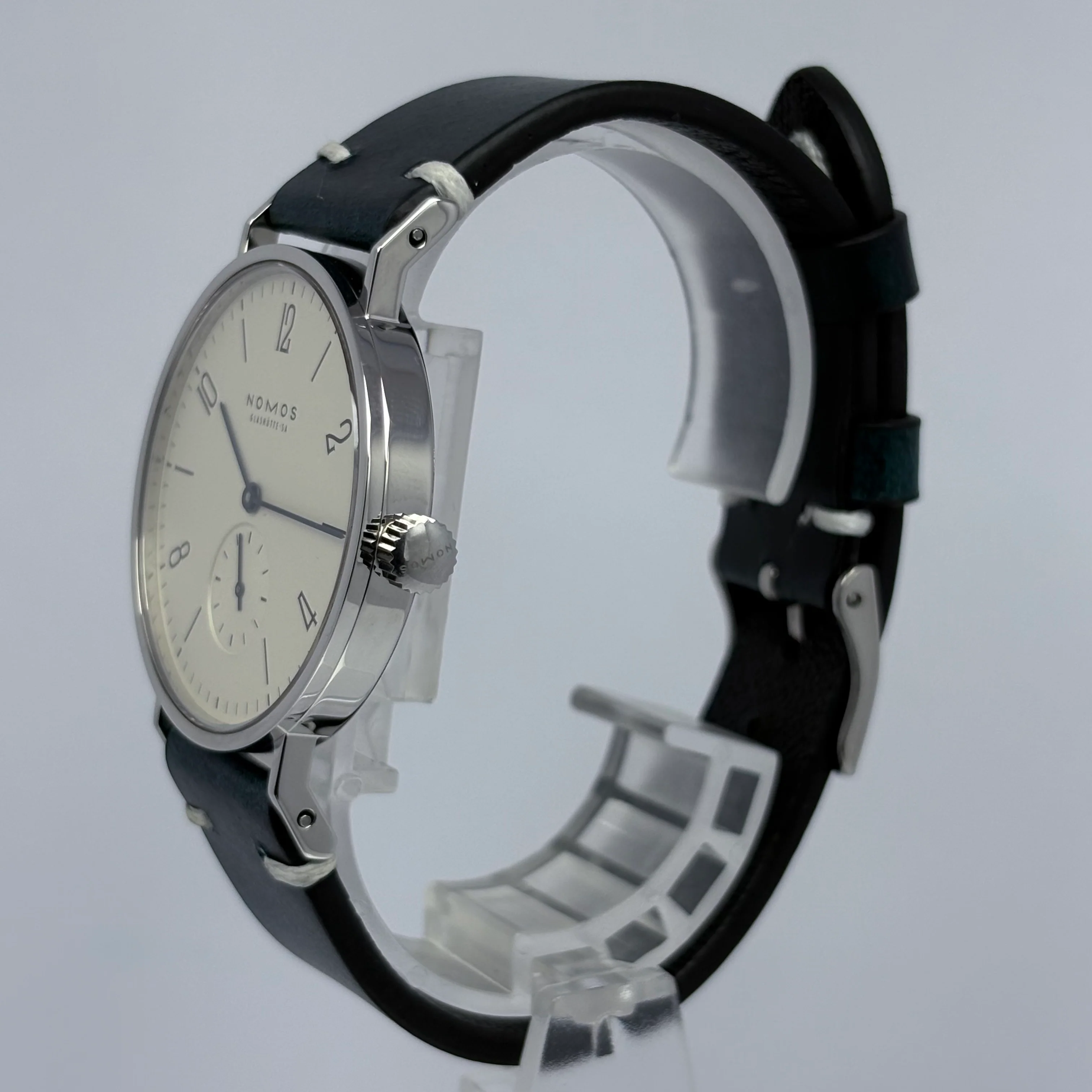 Reloj Nomos Tangente 35 Cuerda Manual - Image 3