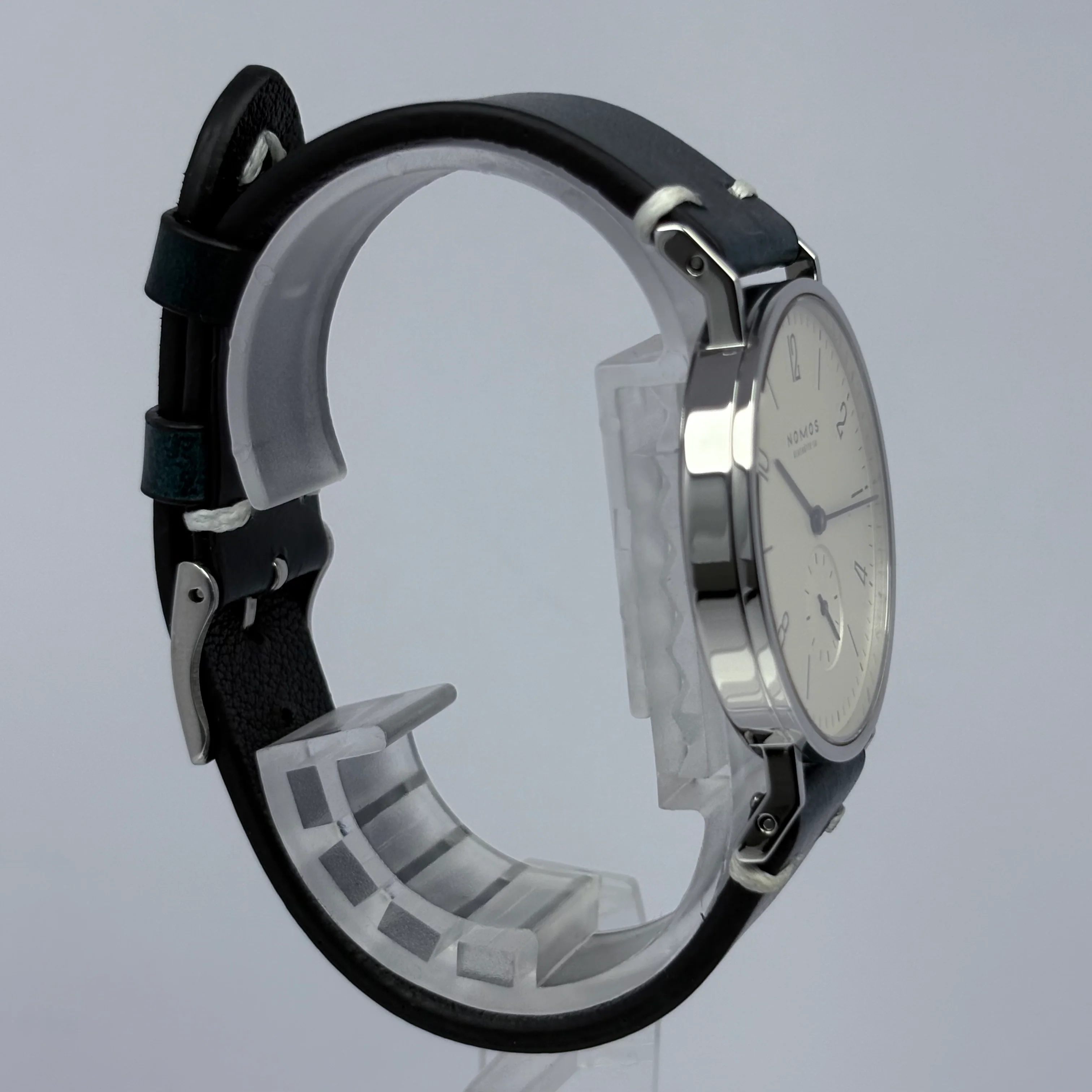 Reloj Nomos Tangente 35 Cuerda Manual - Image 5
