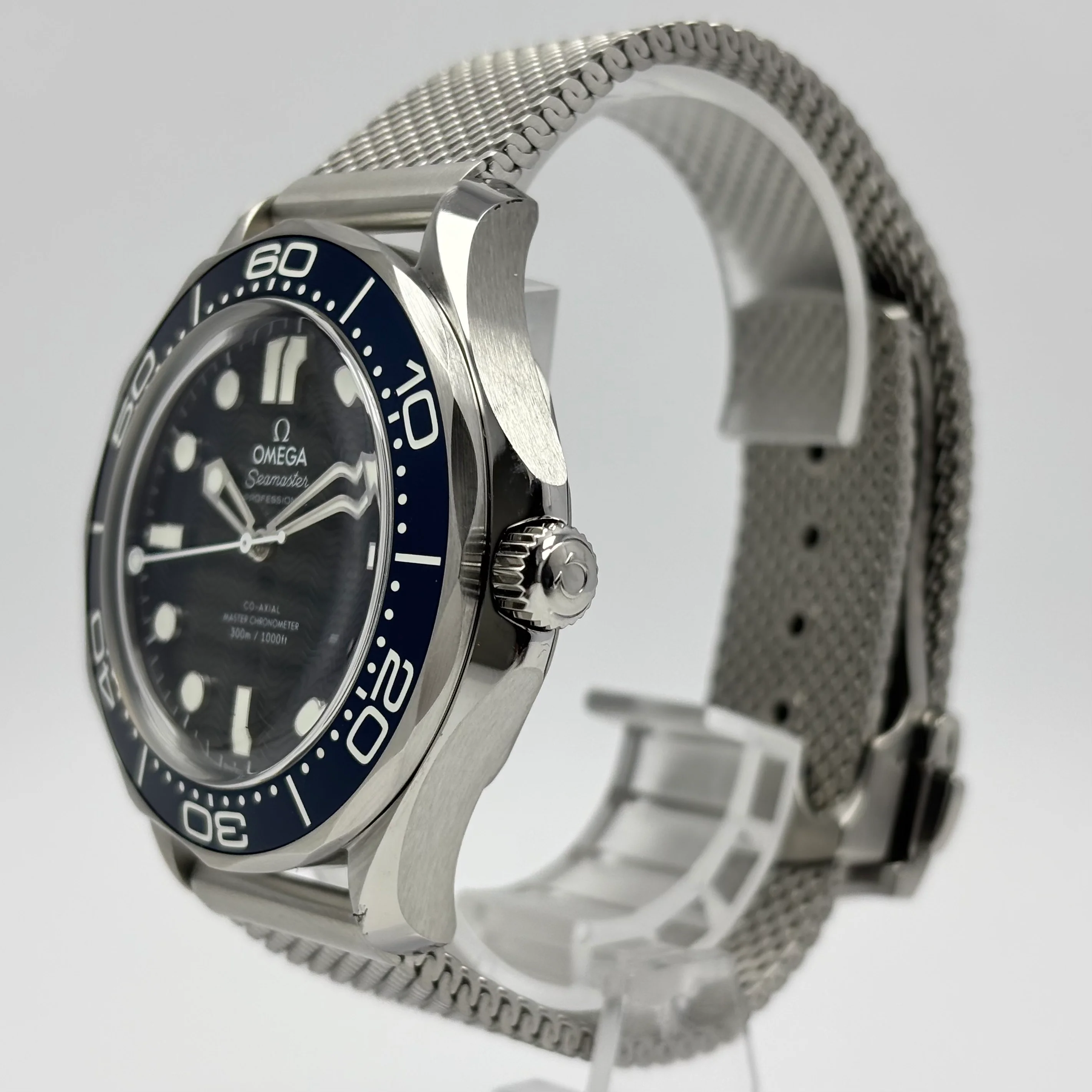 Reloj Omega Seamaster Diver 300M 007 Automático - Image 4