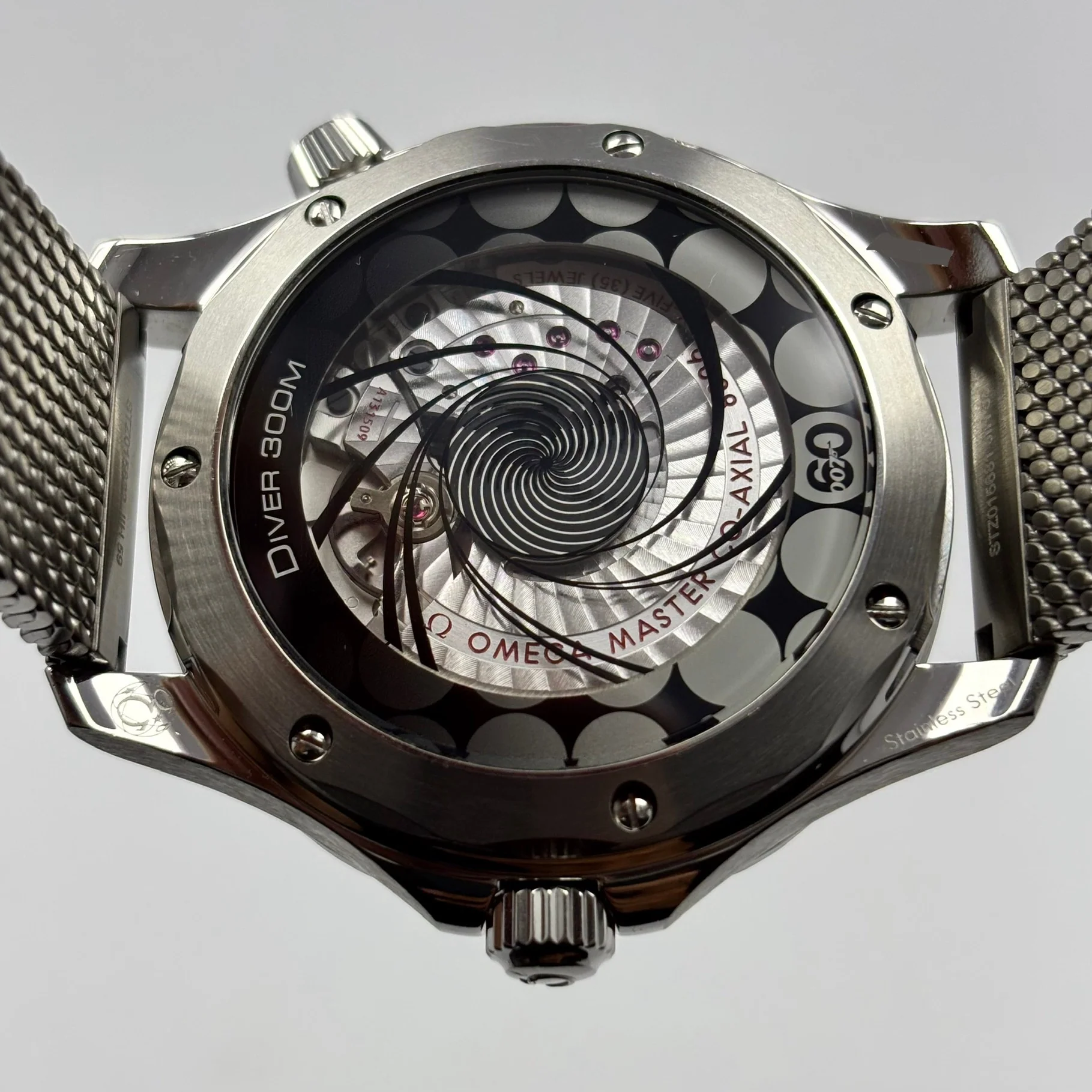Reloj Omega Seamaster Diver 300M 007 Automático - Image 7