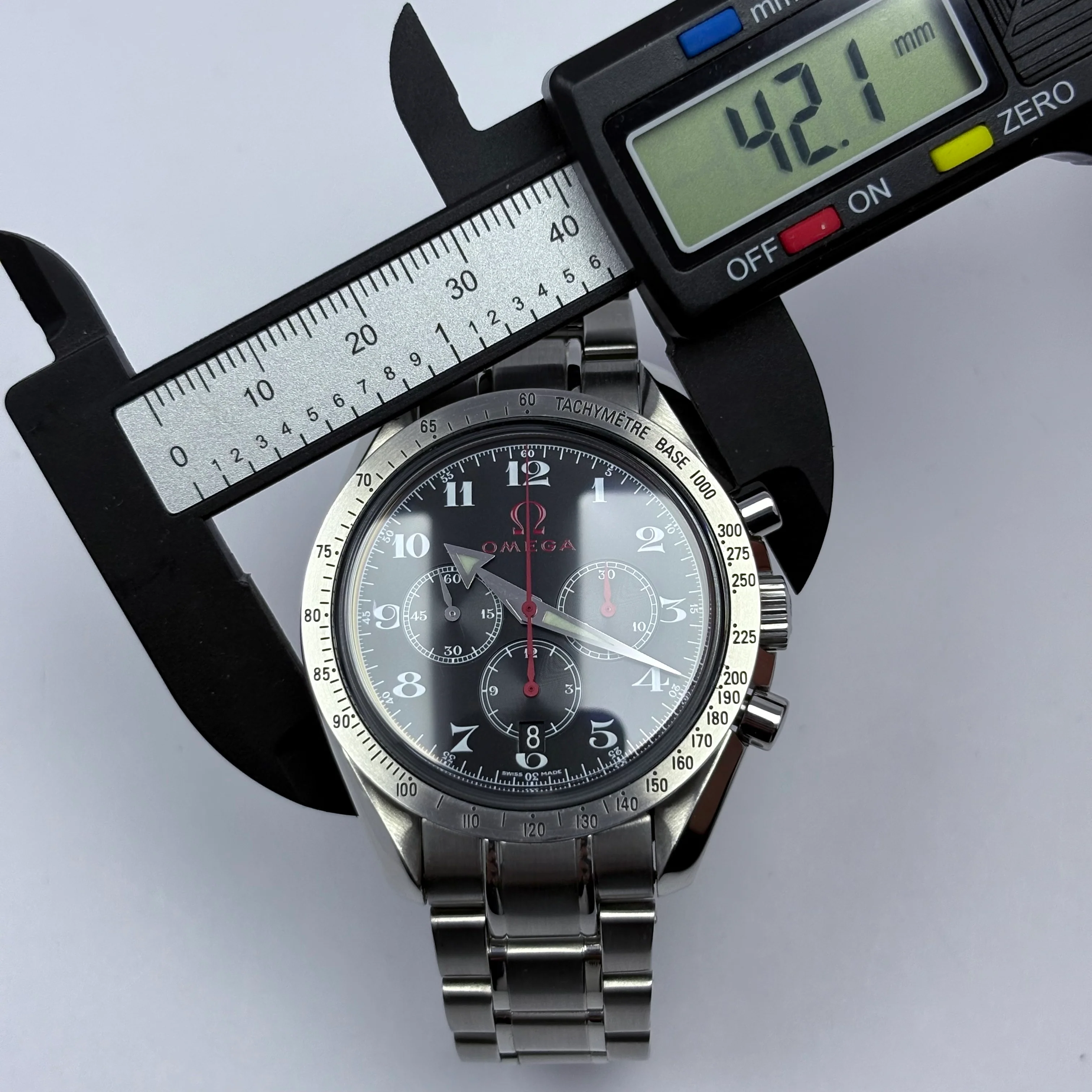 Reloj Omega Speedmaster “Broad Arrow” Olympic Automático - Image 9