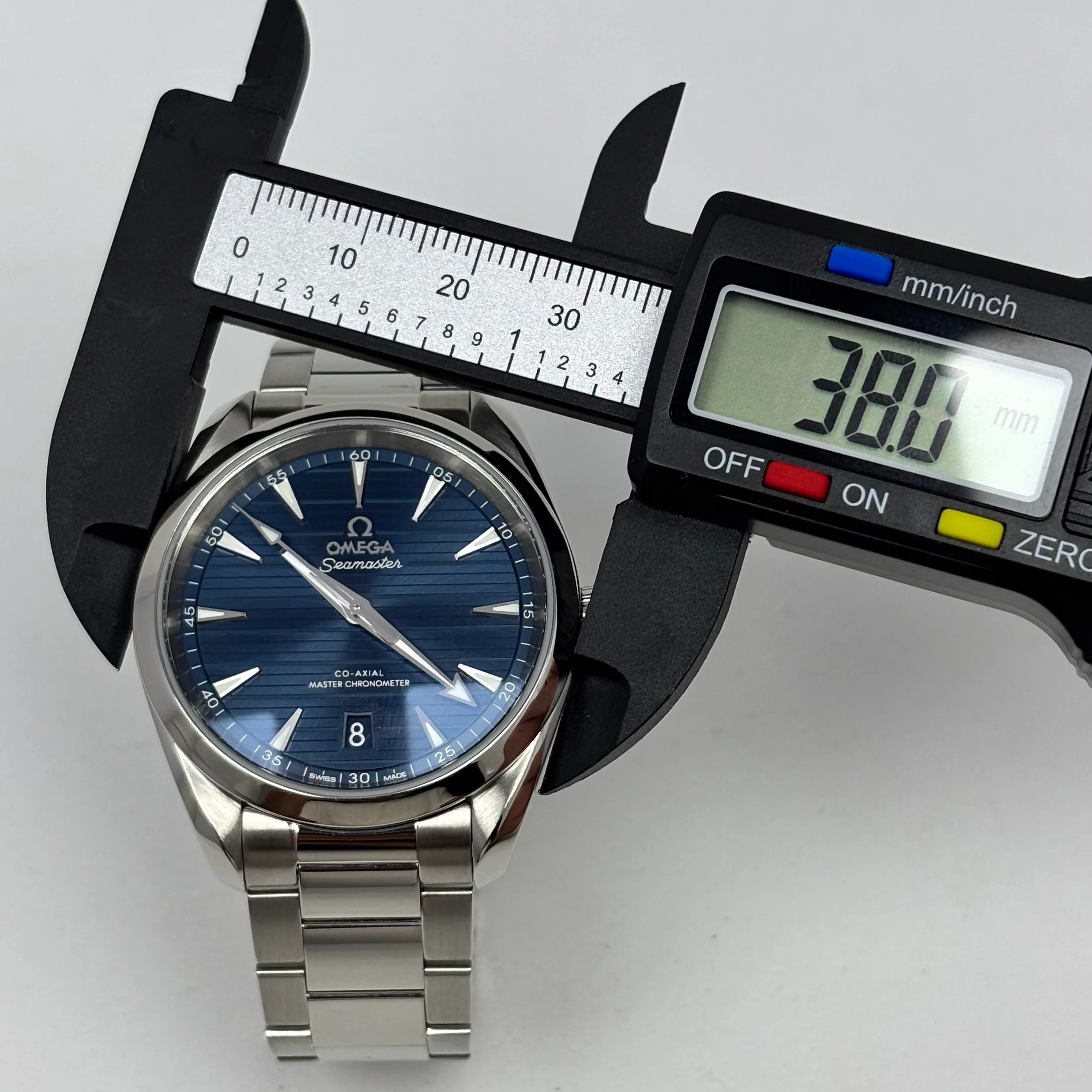 Reloj Omega Seamaster Aqua Terra 150M Automático - Image 8
