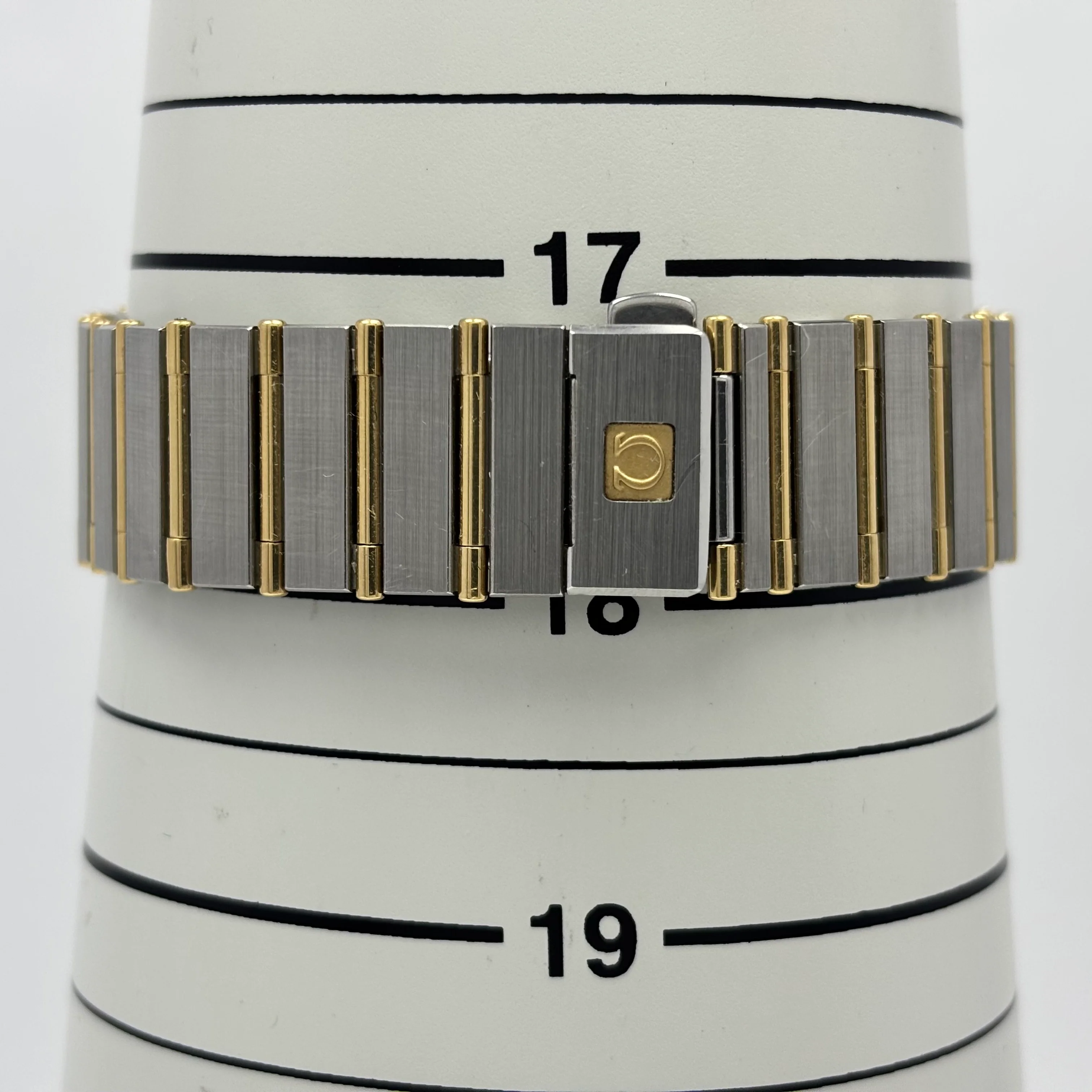 Reloj Omega Constellation Day-Date Quartz - Image 7