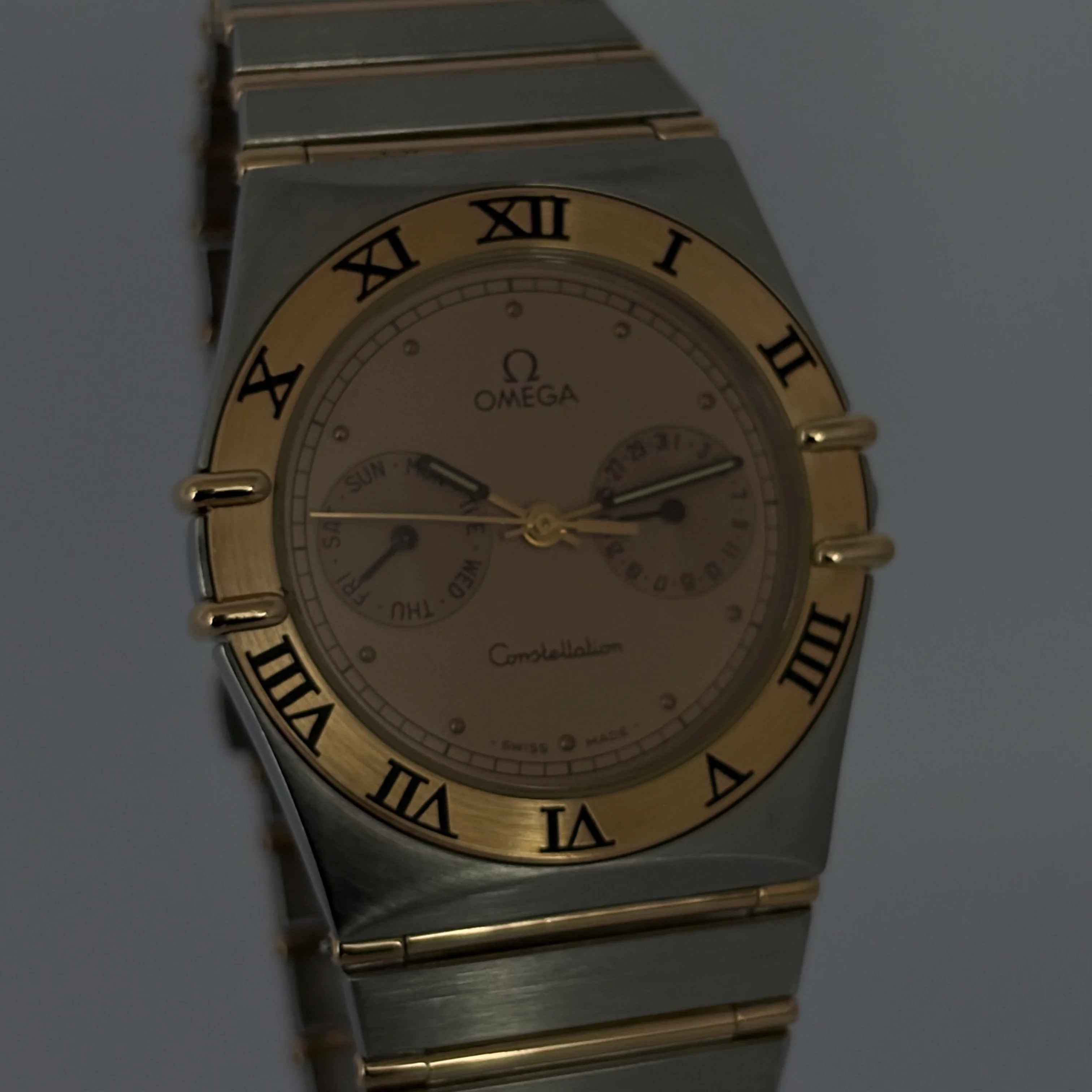 Reloj Omega Constellation Manhattan Day-Date Quartz - Image 2