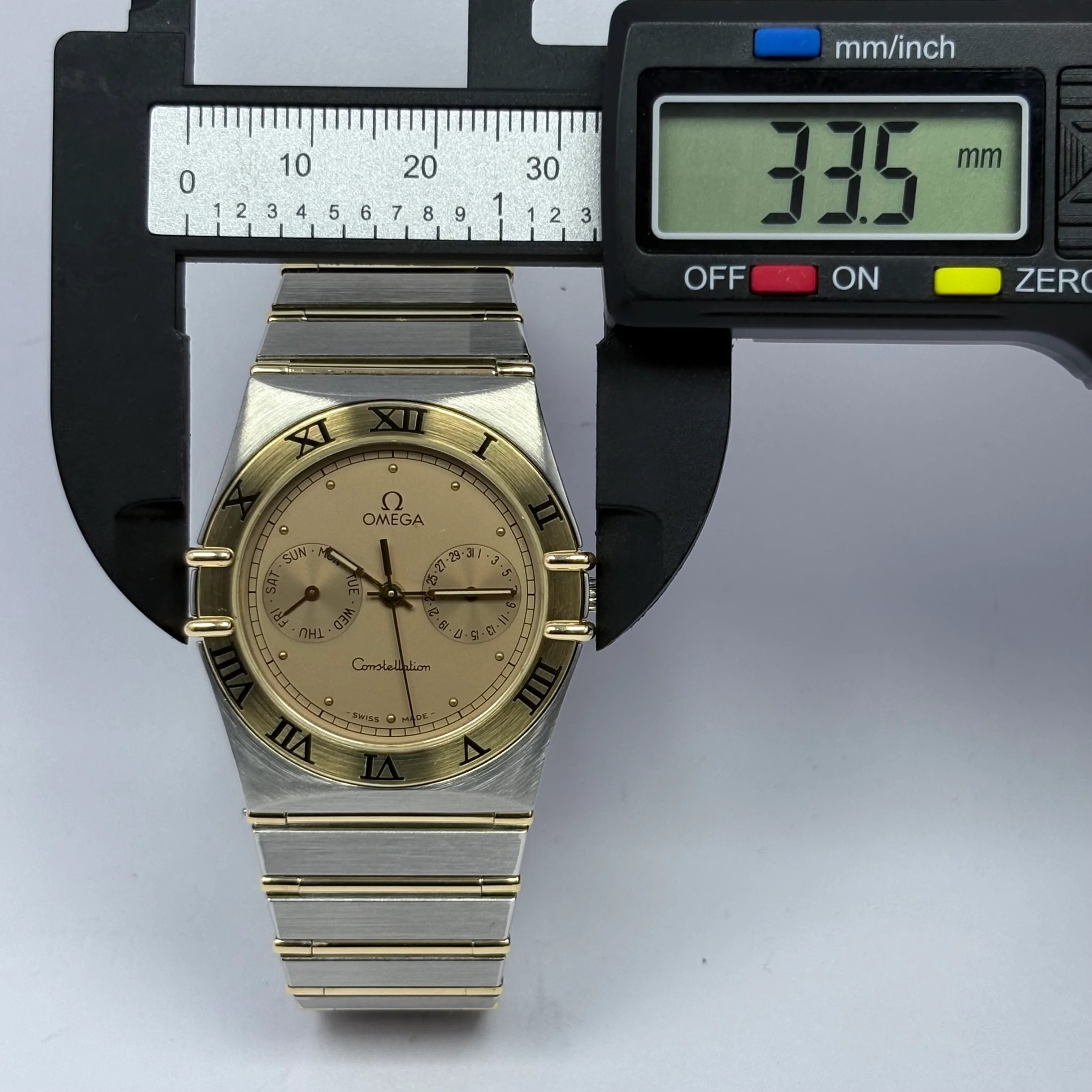 Reloj Omega Constellation Manhattan Day-Date Quartz - Image 9