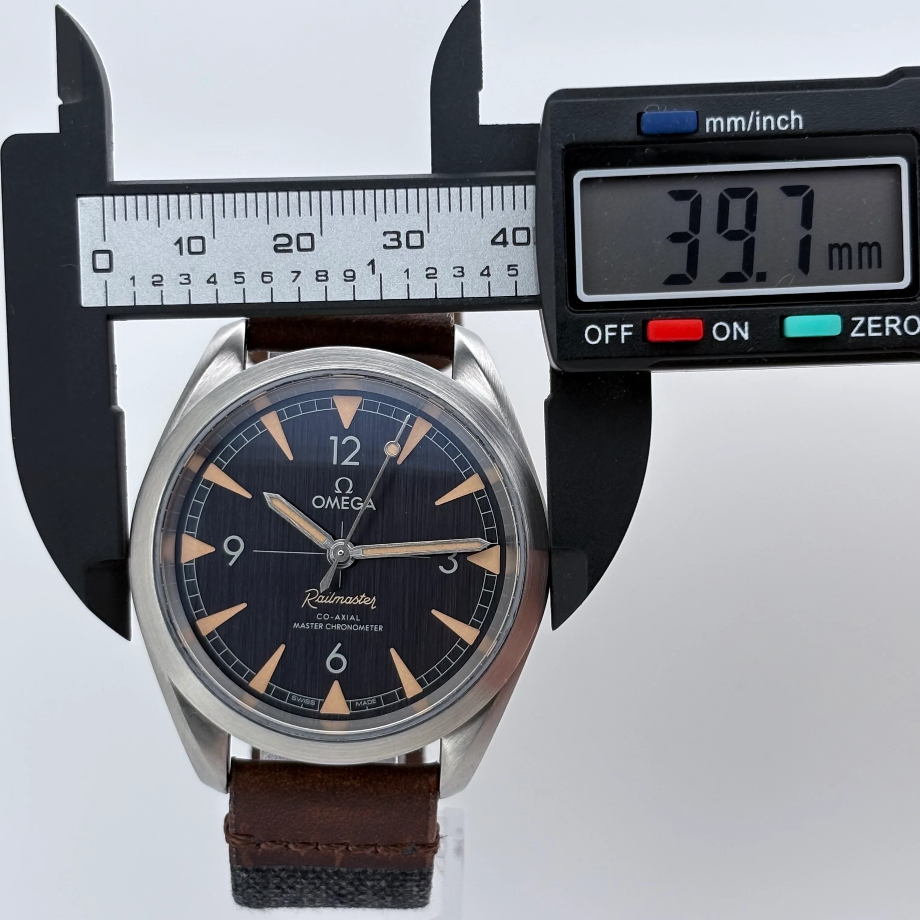 Reloj Omega Railmaster Automático 3️⃣ - Image 11