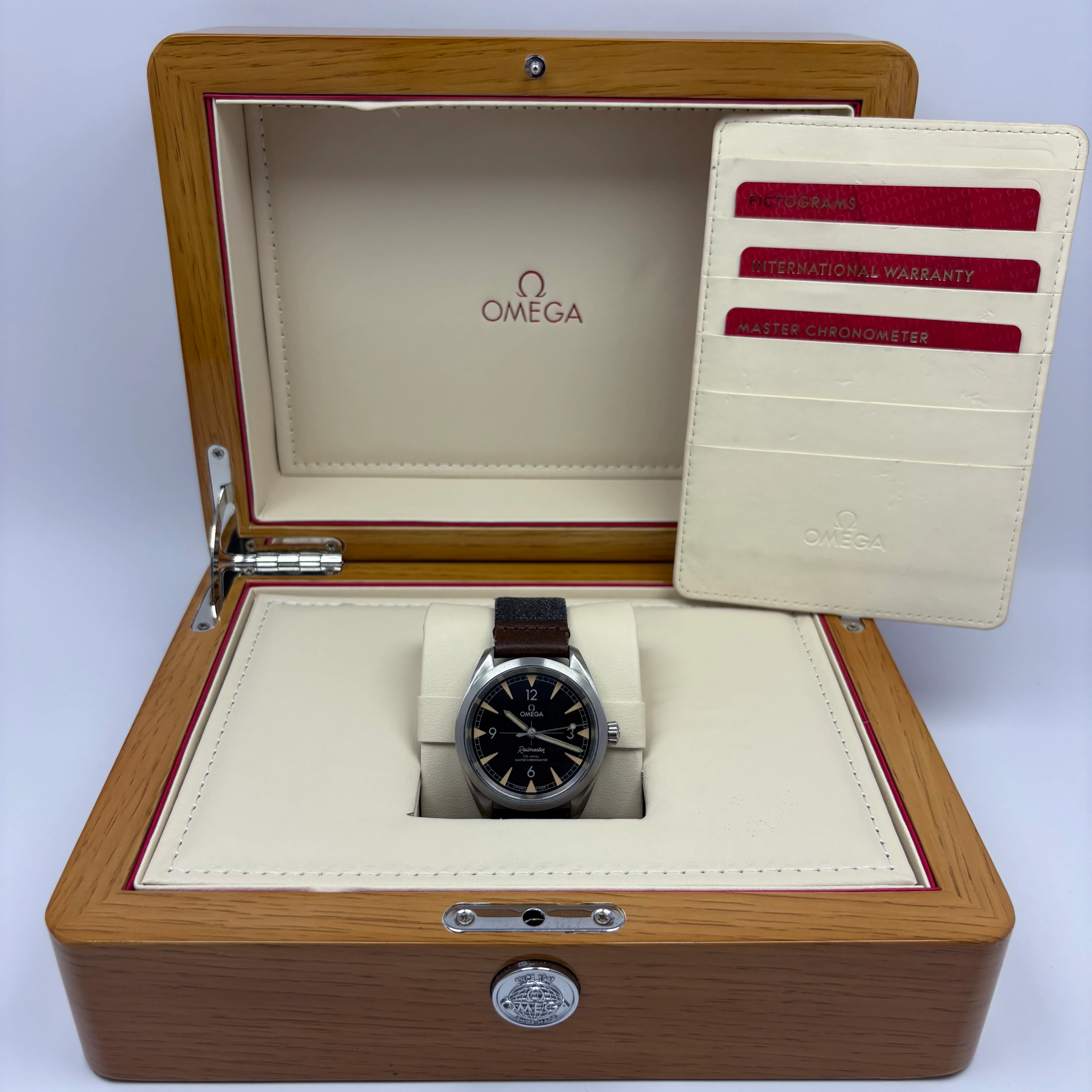 Reloj Omega Railmaster Automático 3️⃣ - Image 2