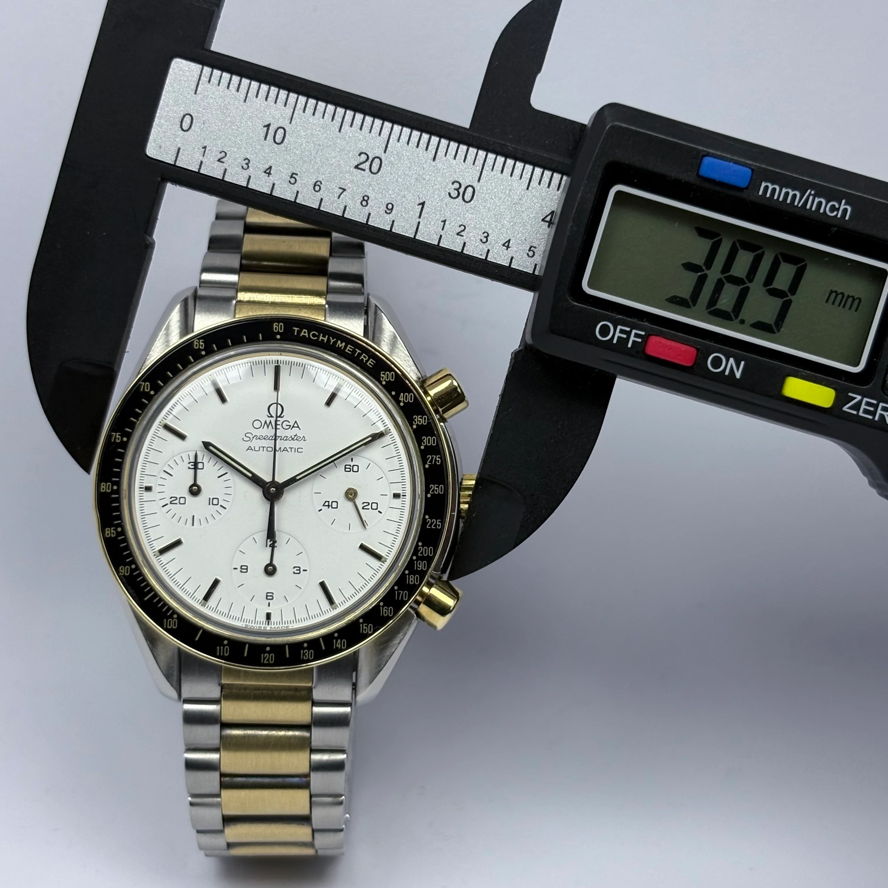 Reloj Omega Speedmaster Reduced Automático - Image 8