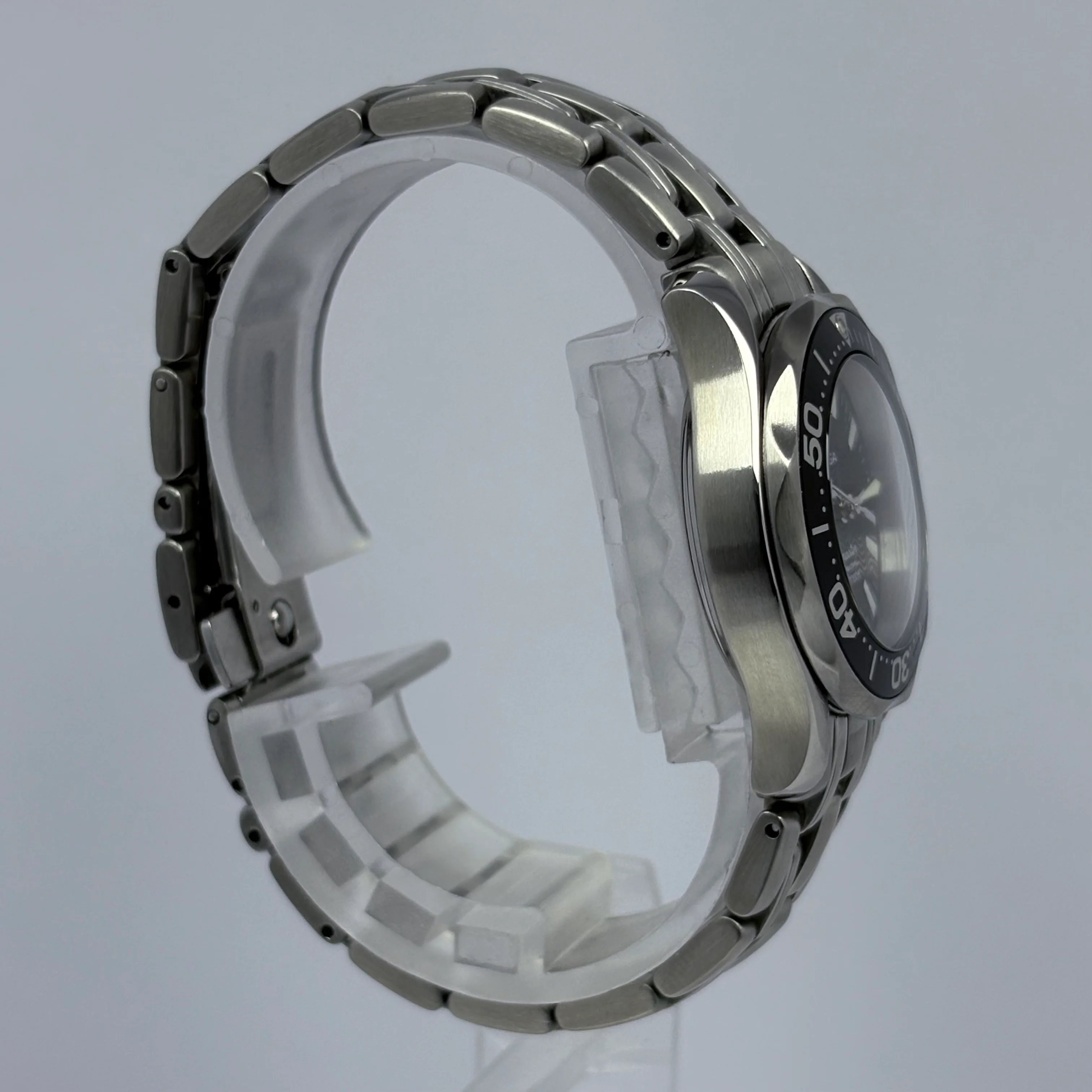 Reloj Omega Seamaster 300M Peter Blake Quartz - Image 6