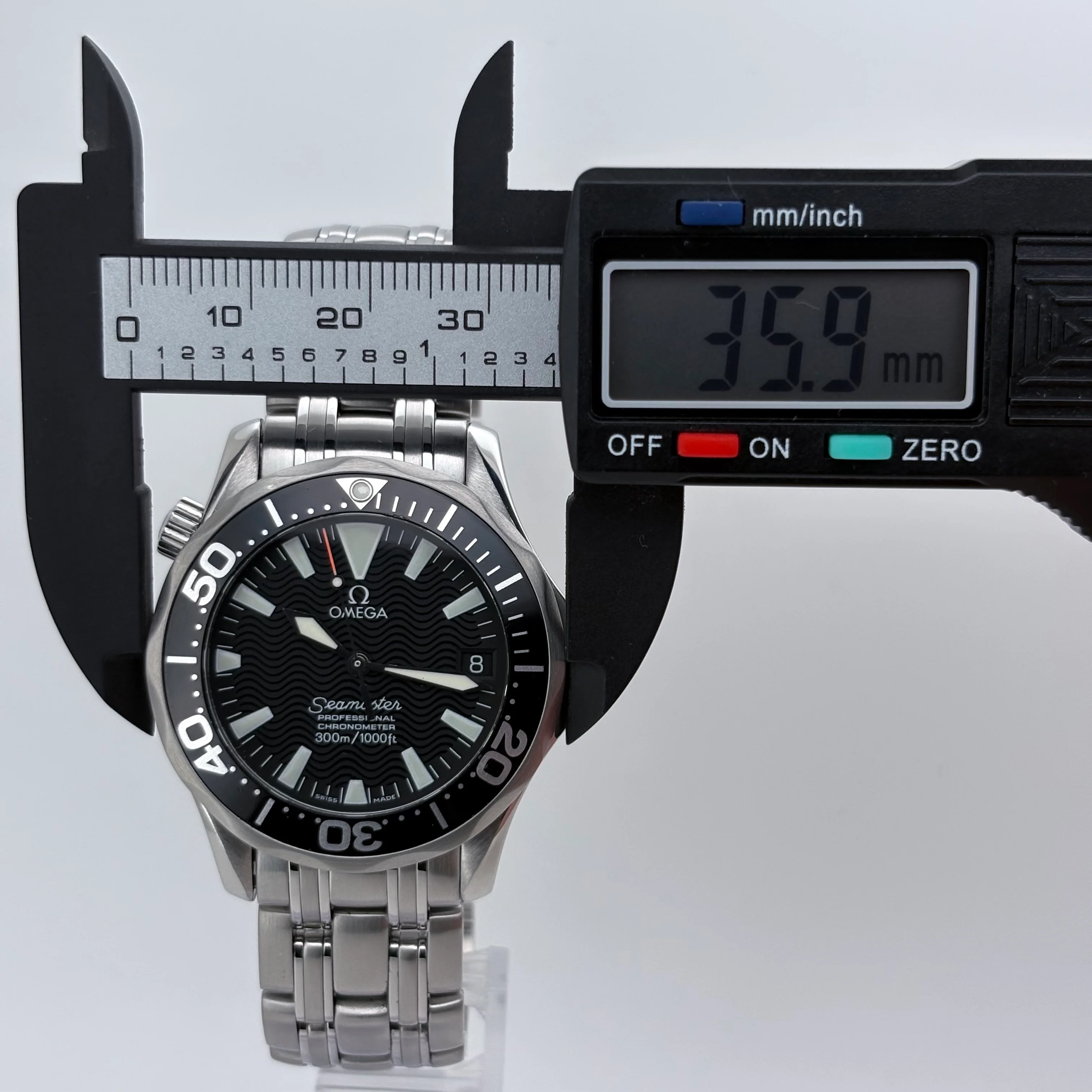 Reloj Omega Seamaster Diver 300M Peter Blake Automático 3️⃣ - Image 8