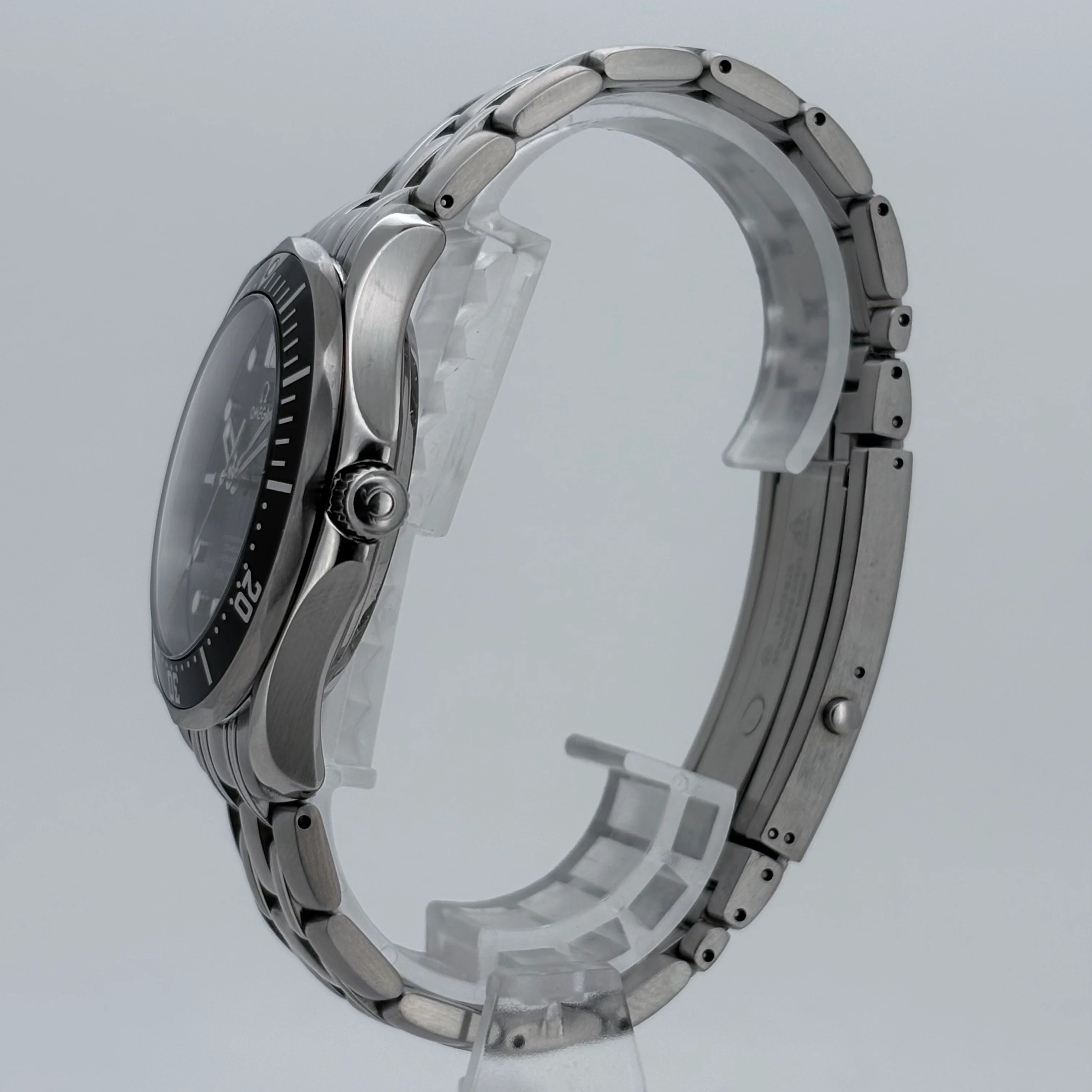 Reloj Omega Seamaster Diver 300 Letras Rojas Automático 3️⃣ - Image 5