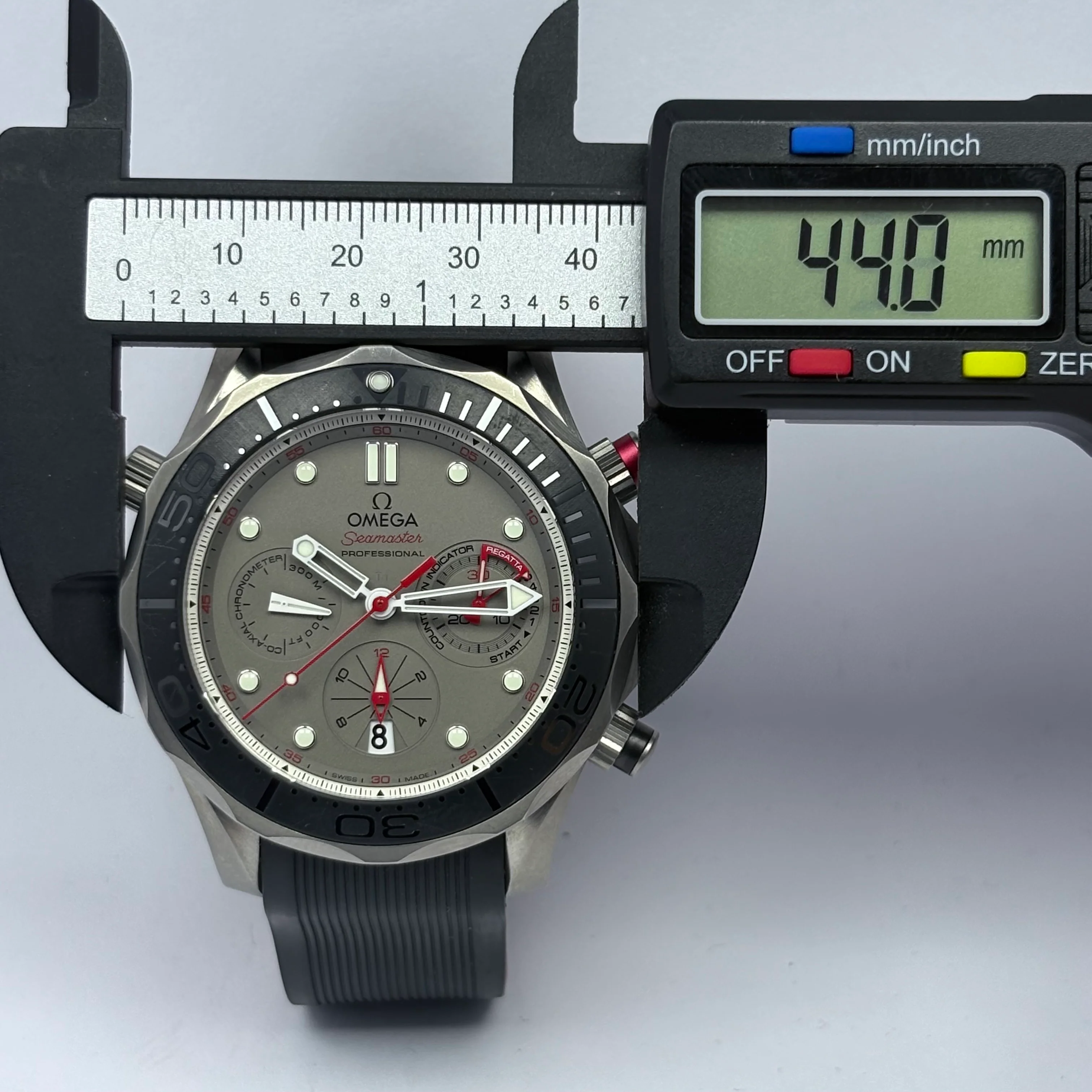 Reloj Omega Seamaster Diver 300 ETNZ Regatta Automático - Image 10