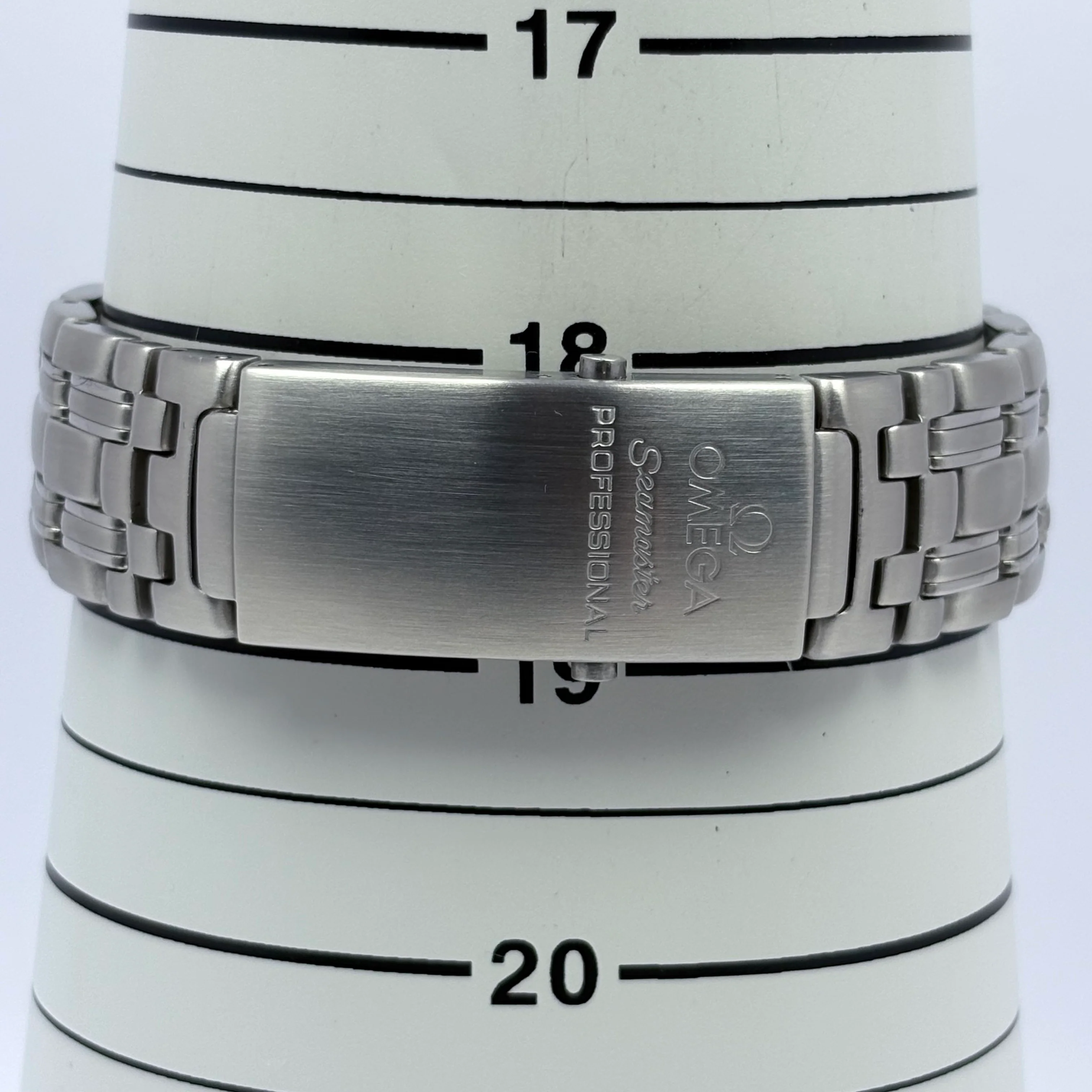 Reloj Omega Seamaster Diver 300M Automático - Image 9